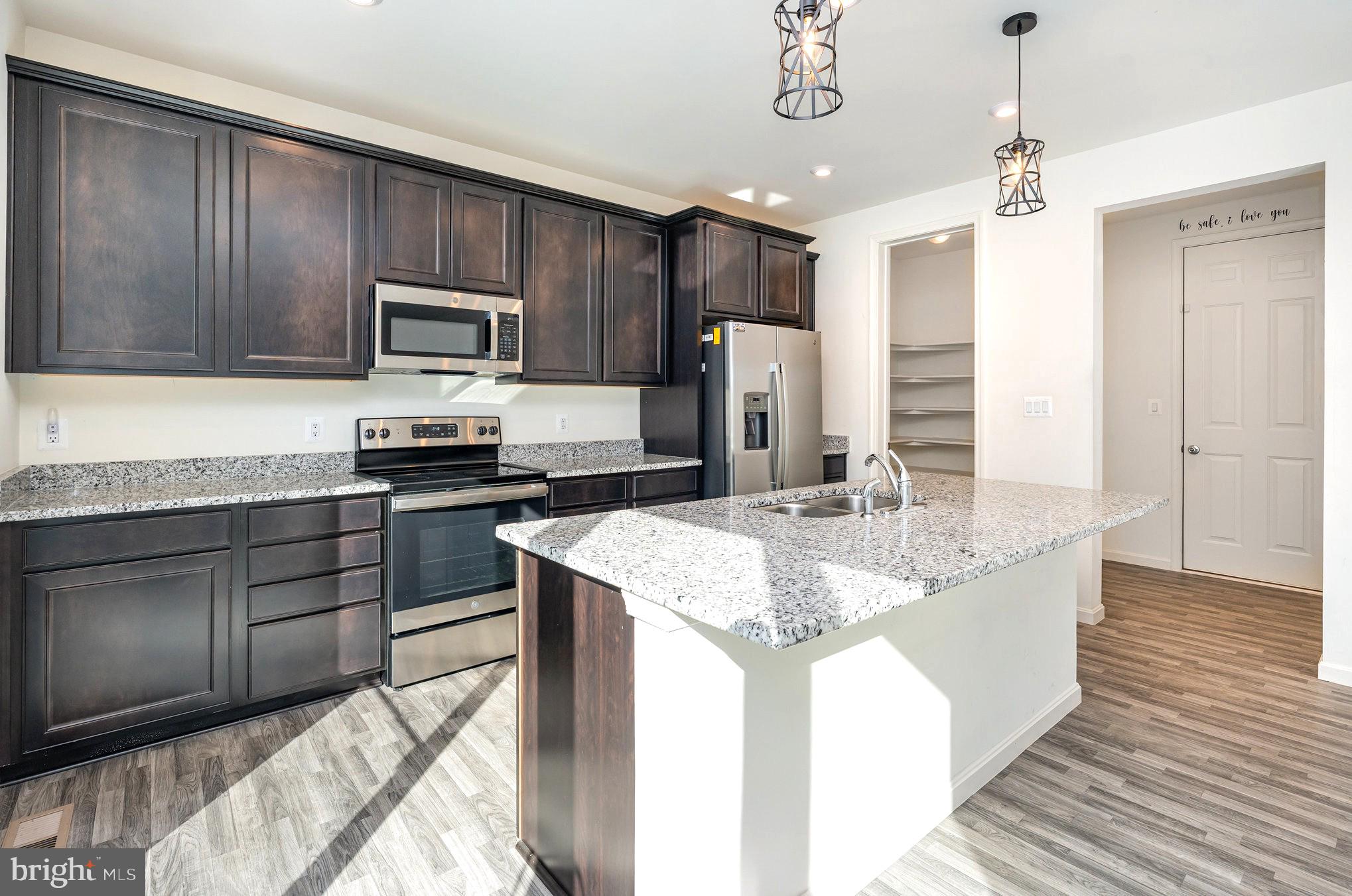 374 BAY CLUB PARKWAY