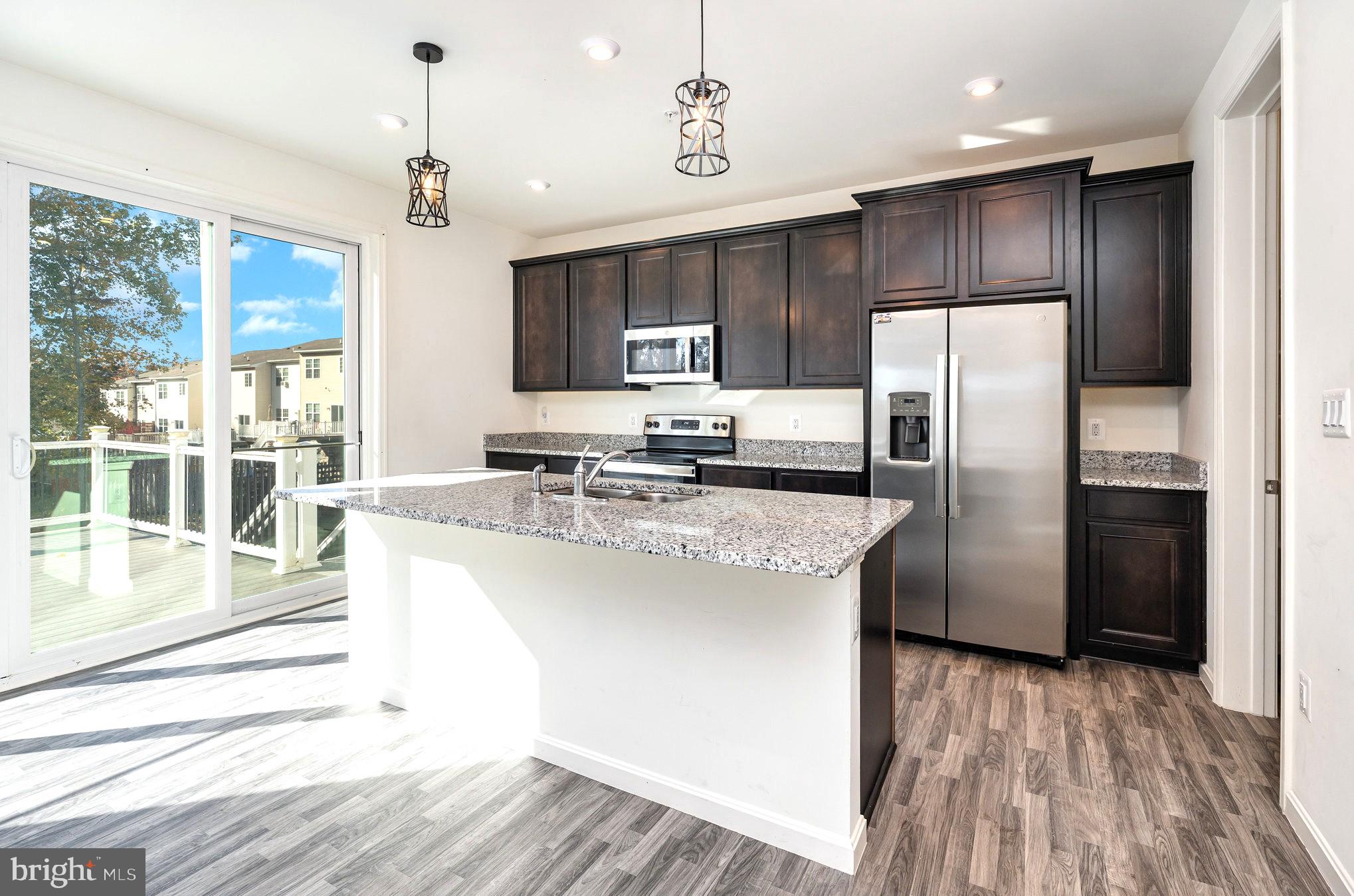 374 BAY CLUB PARKWAY