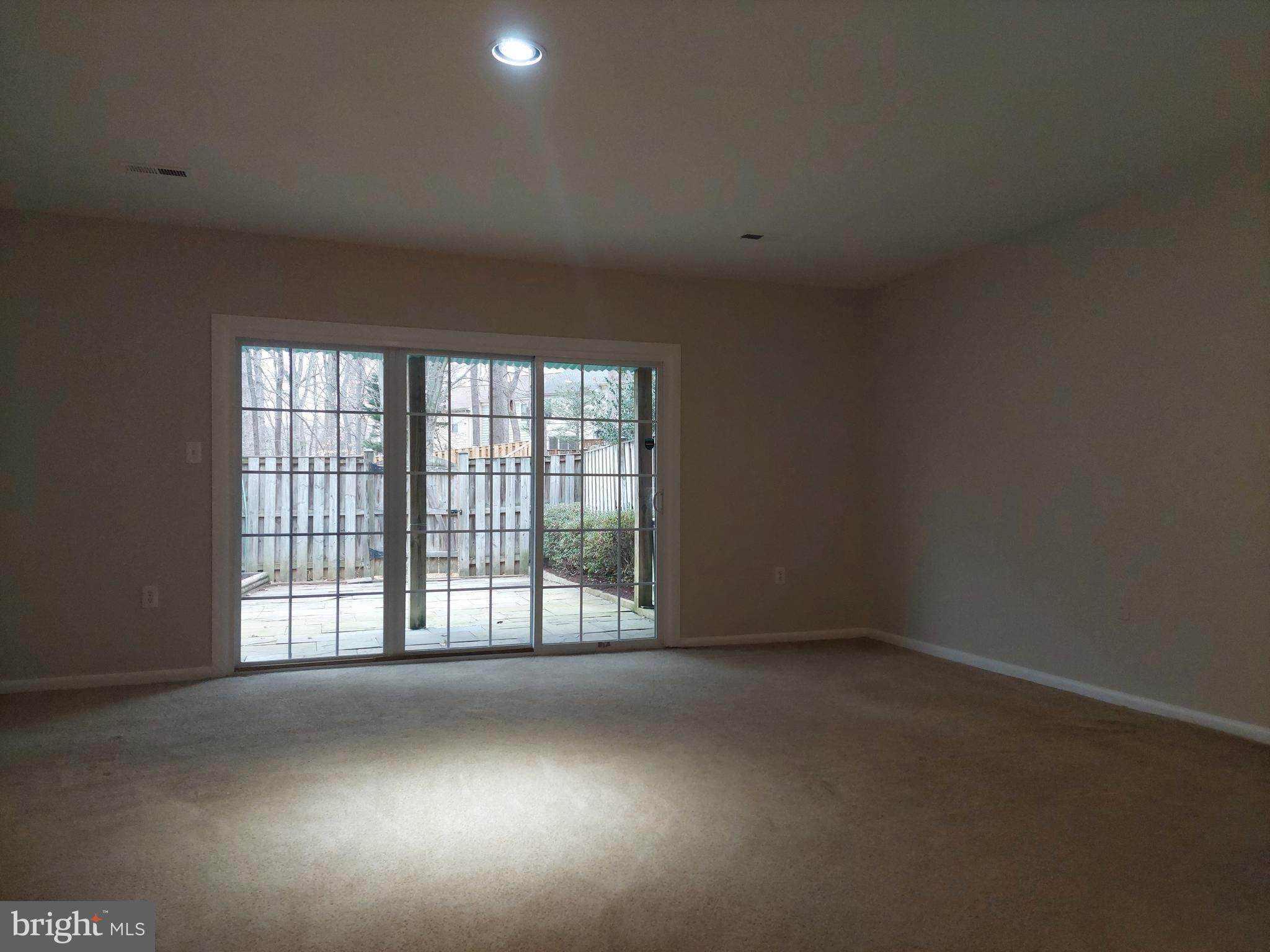 CHURCHILL TOWN SECTOR - Residential Lease