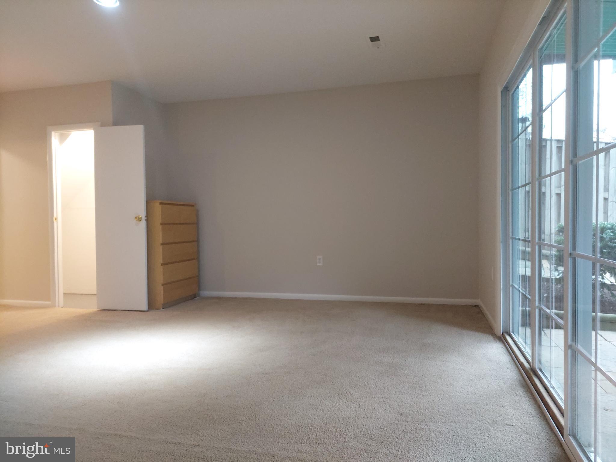 CHURCHILL TOWN SECTOR - Residential Lease