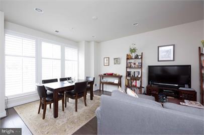 POTOMAC  YARDS - Residential Lease