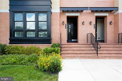 POTOMAC  YARDS - Residential Lease