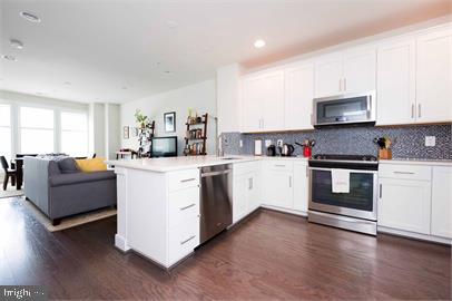 POTOMAC  YARDS - Residential Lease