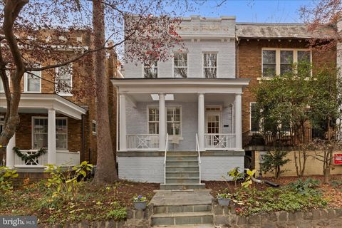 2744 WOODLEY PLACE NW WASHINGTON DC 20008