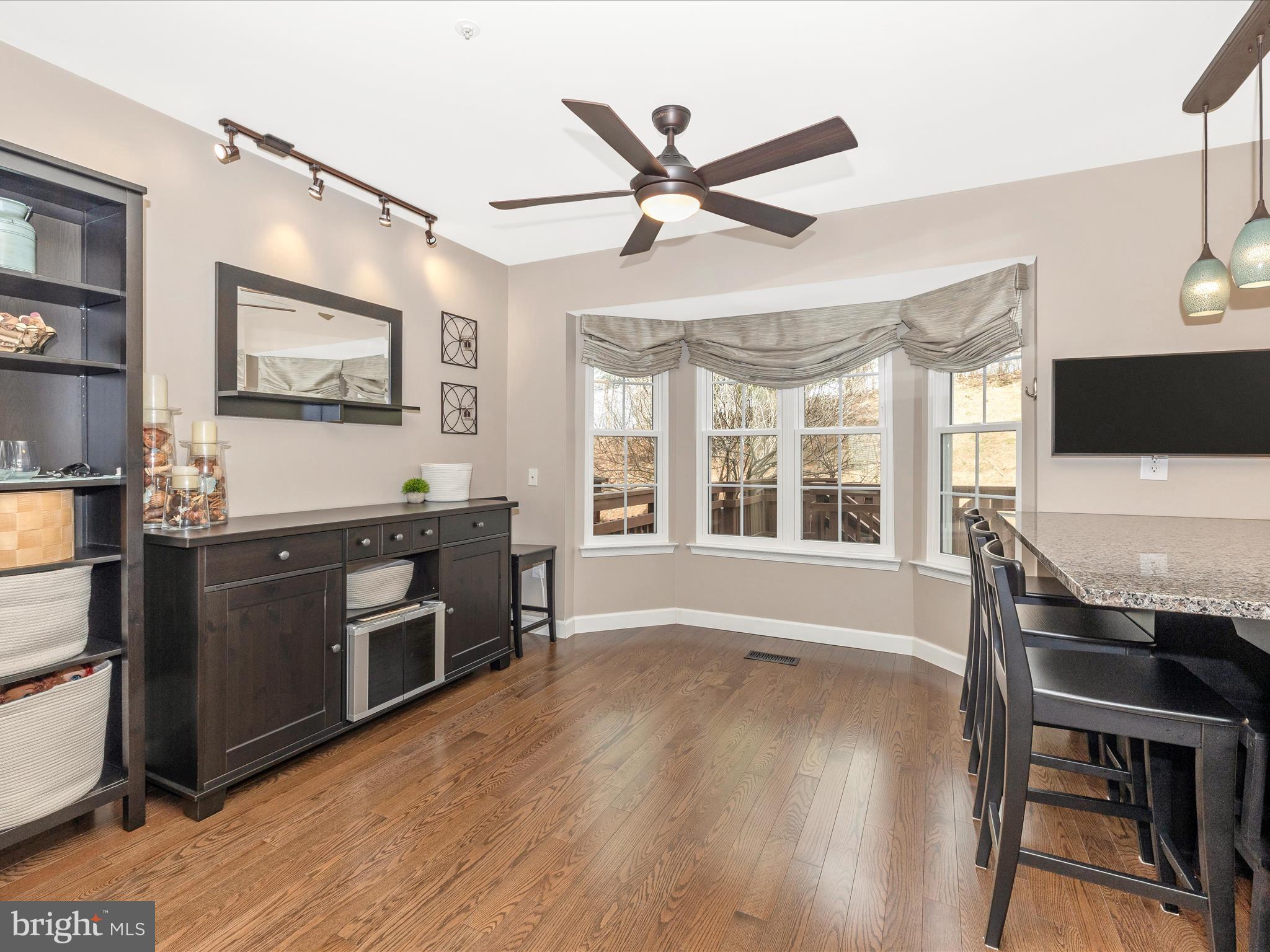 SPRING RIDGE - Residential