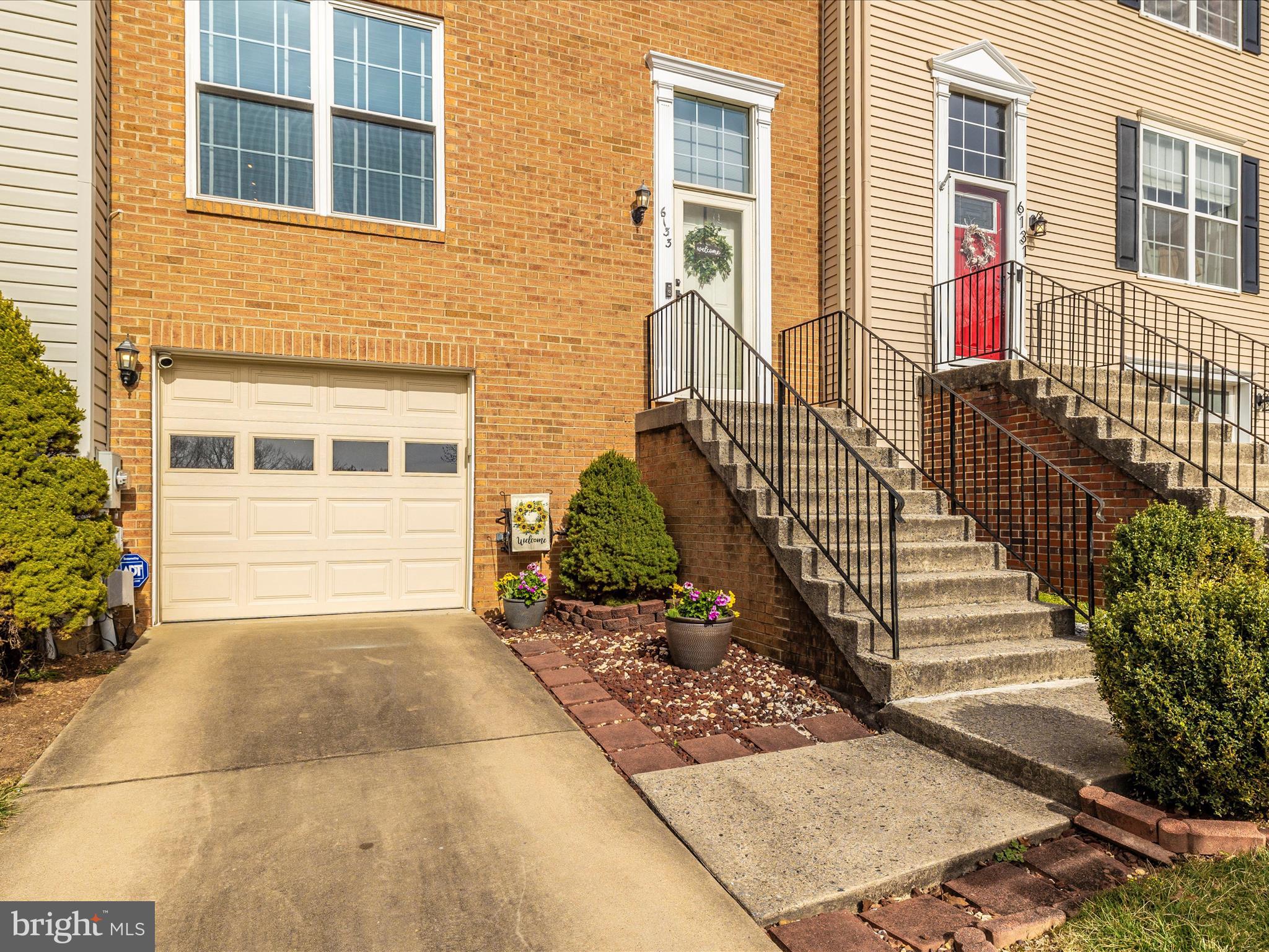 SPRING RIDGE - Residential