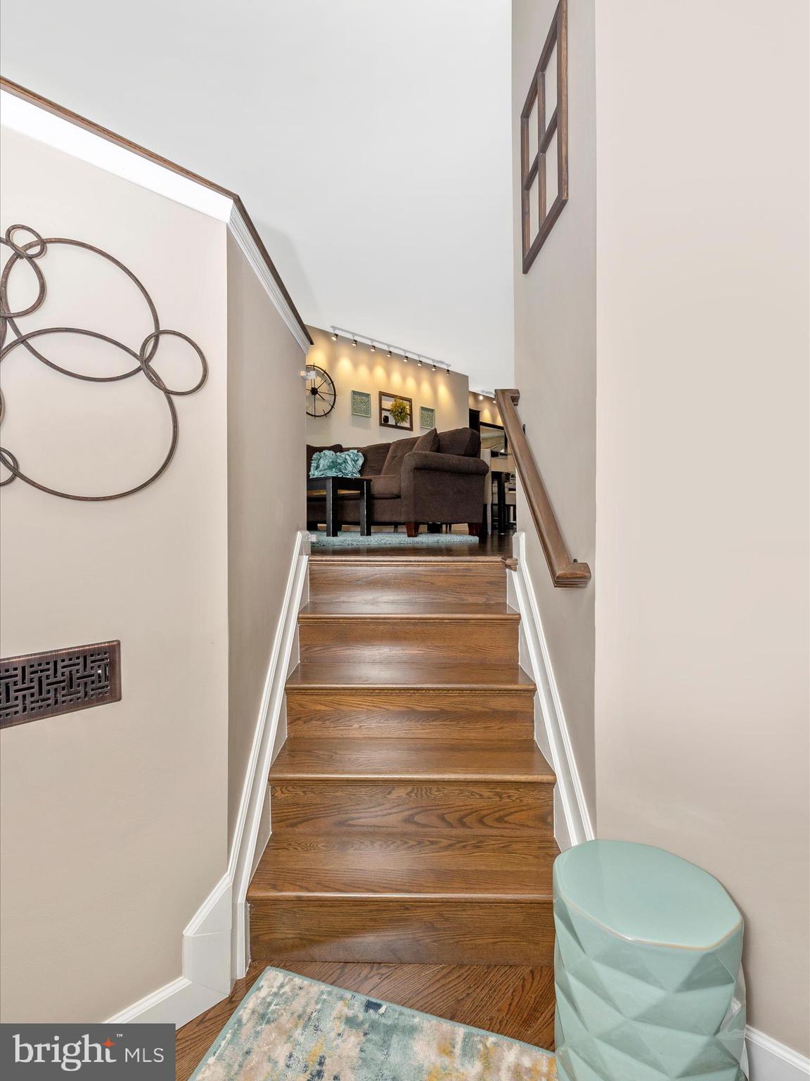 SPRING RIDGE - Residential