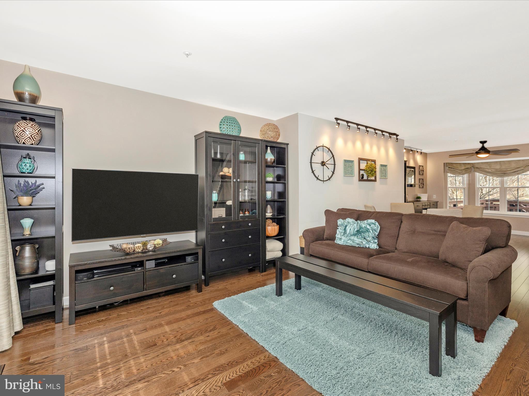 SPRING RIDGE - Residential