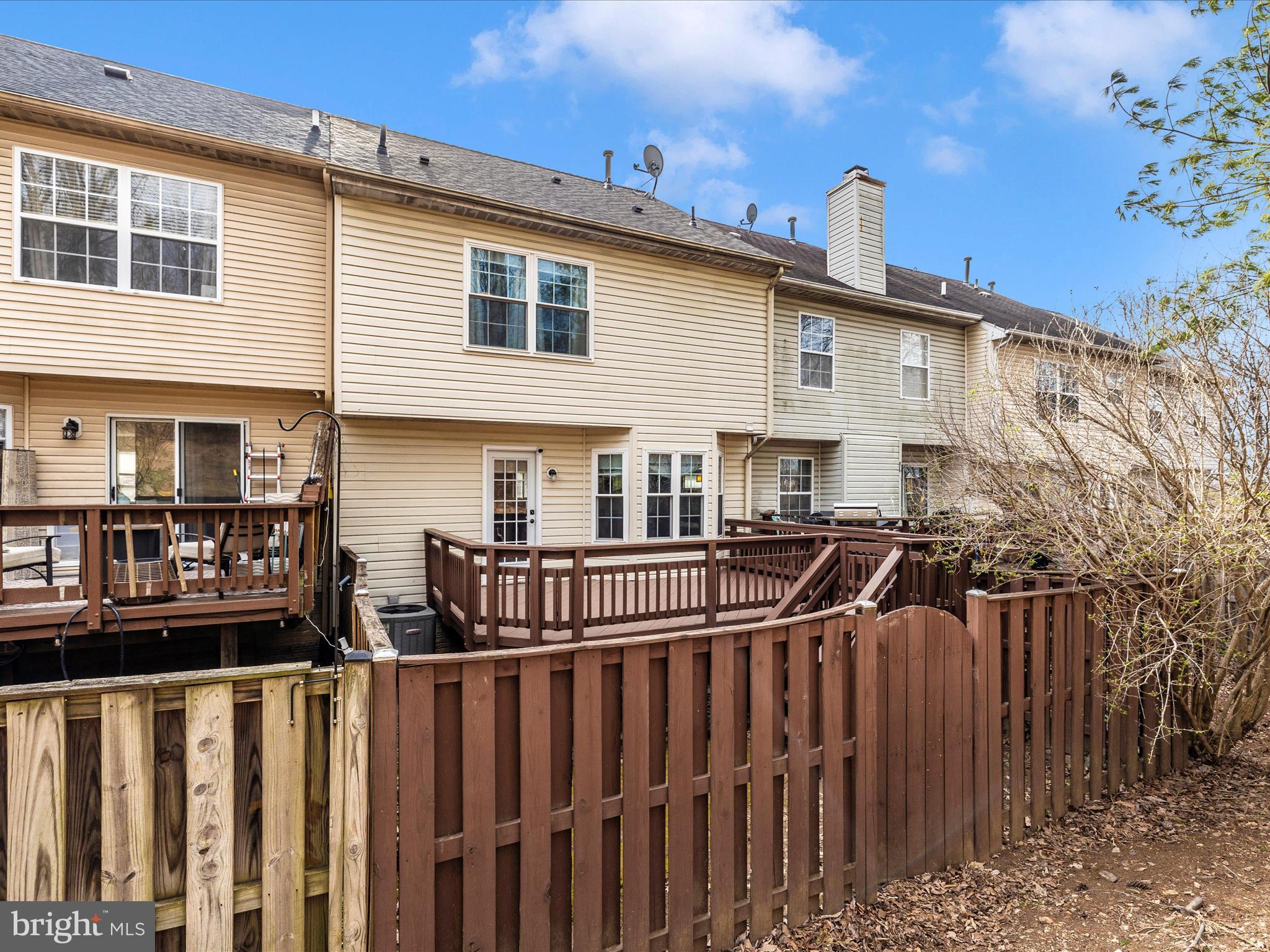 SPRING RIDGE - Residential