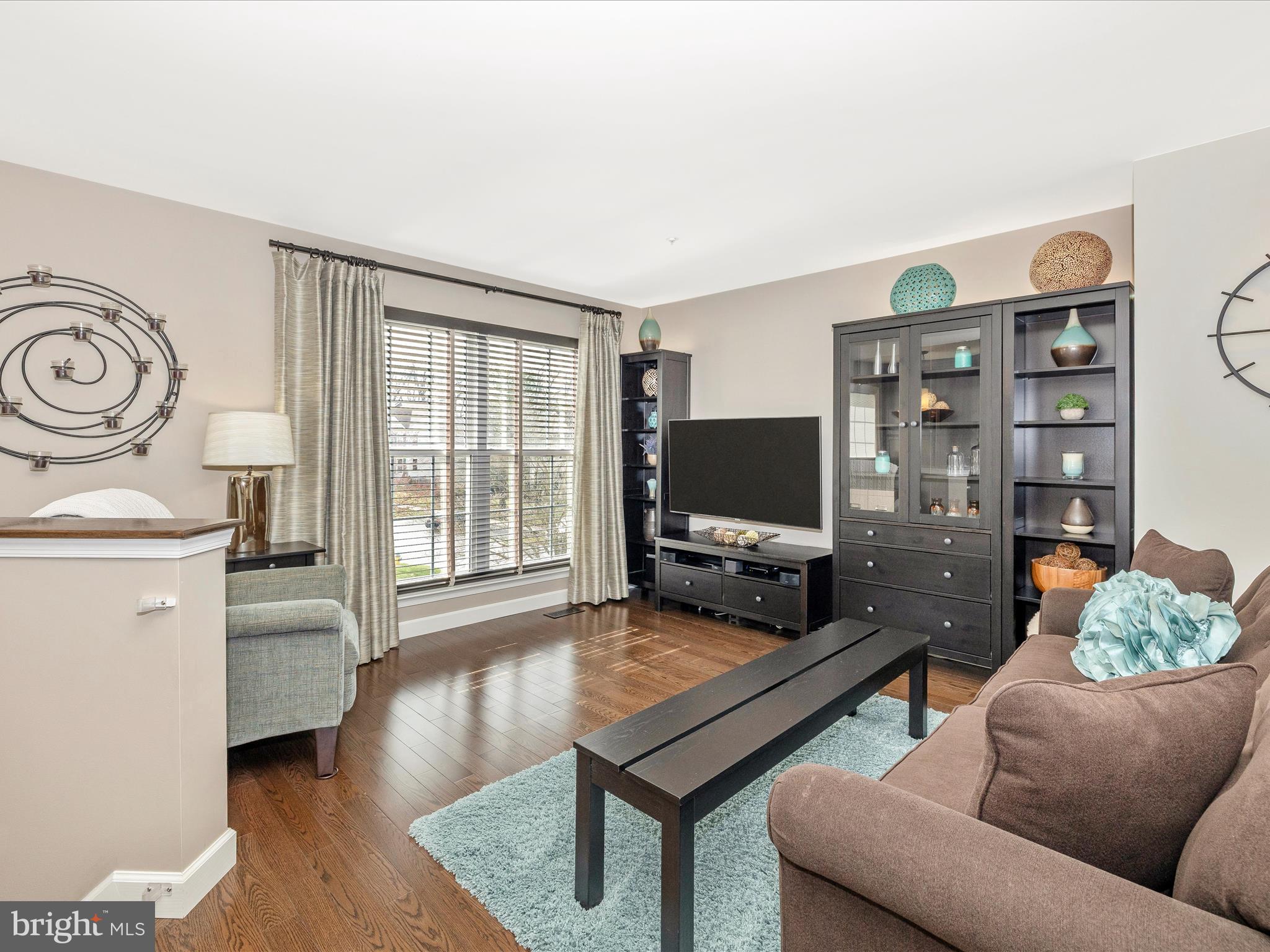 SPRING RIDGE - Residential