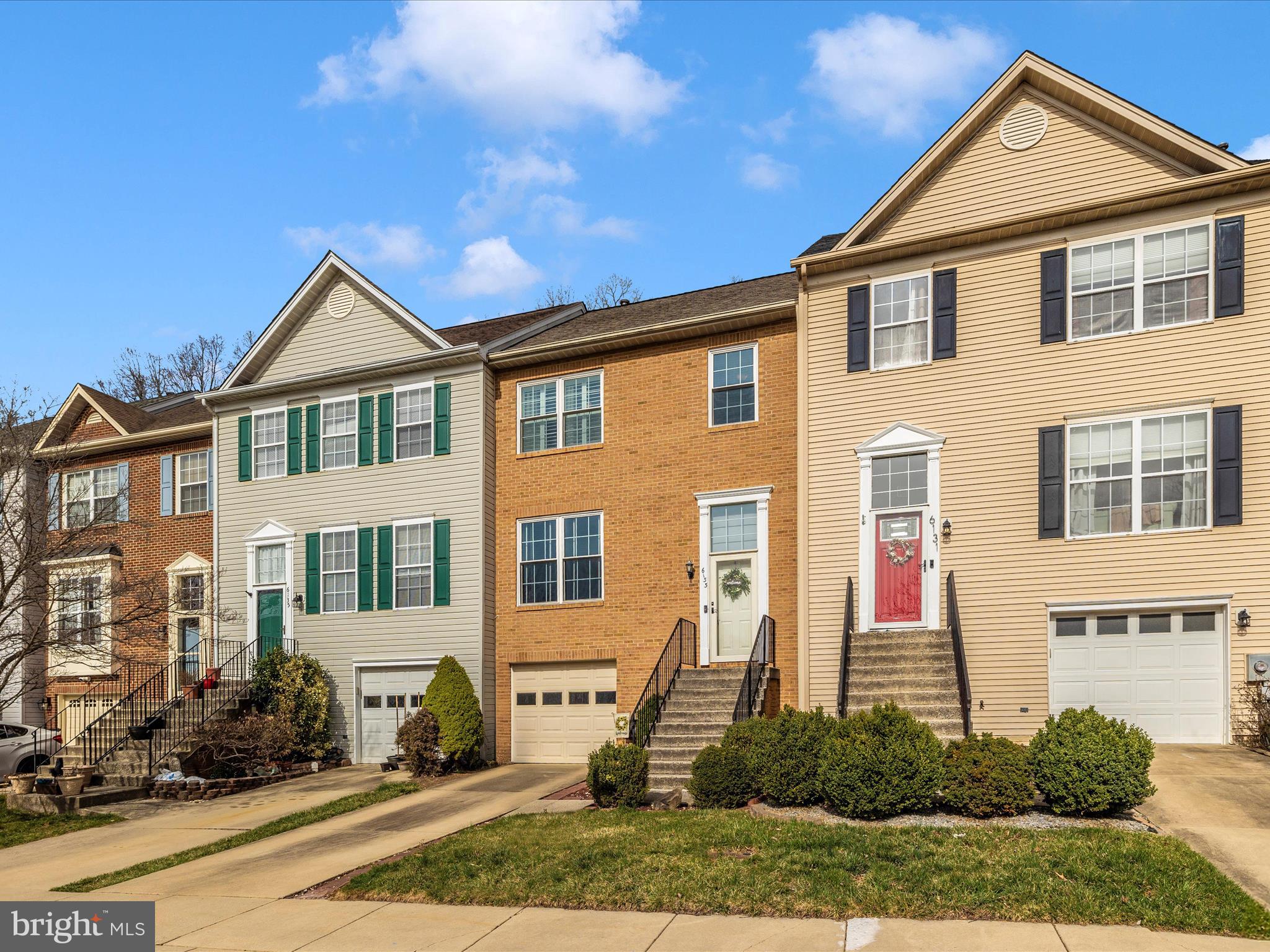 SPRING RIDGE - Residential