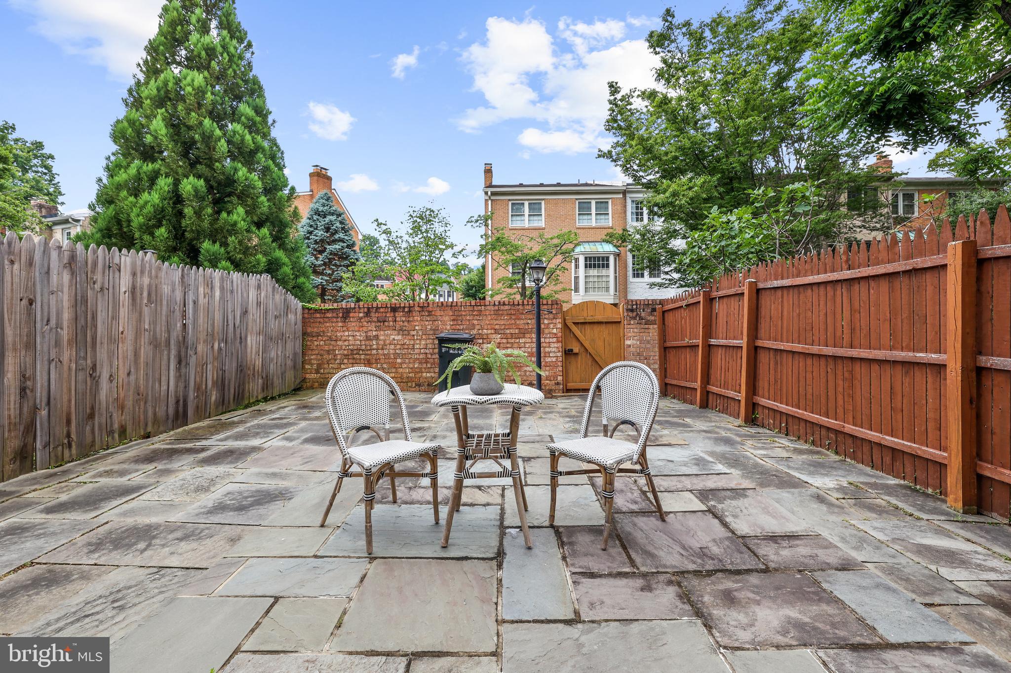 HALLCREST HEIGHTS - Residential