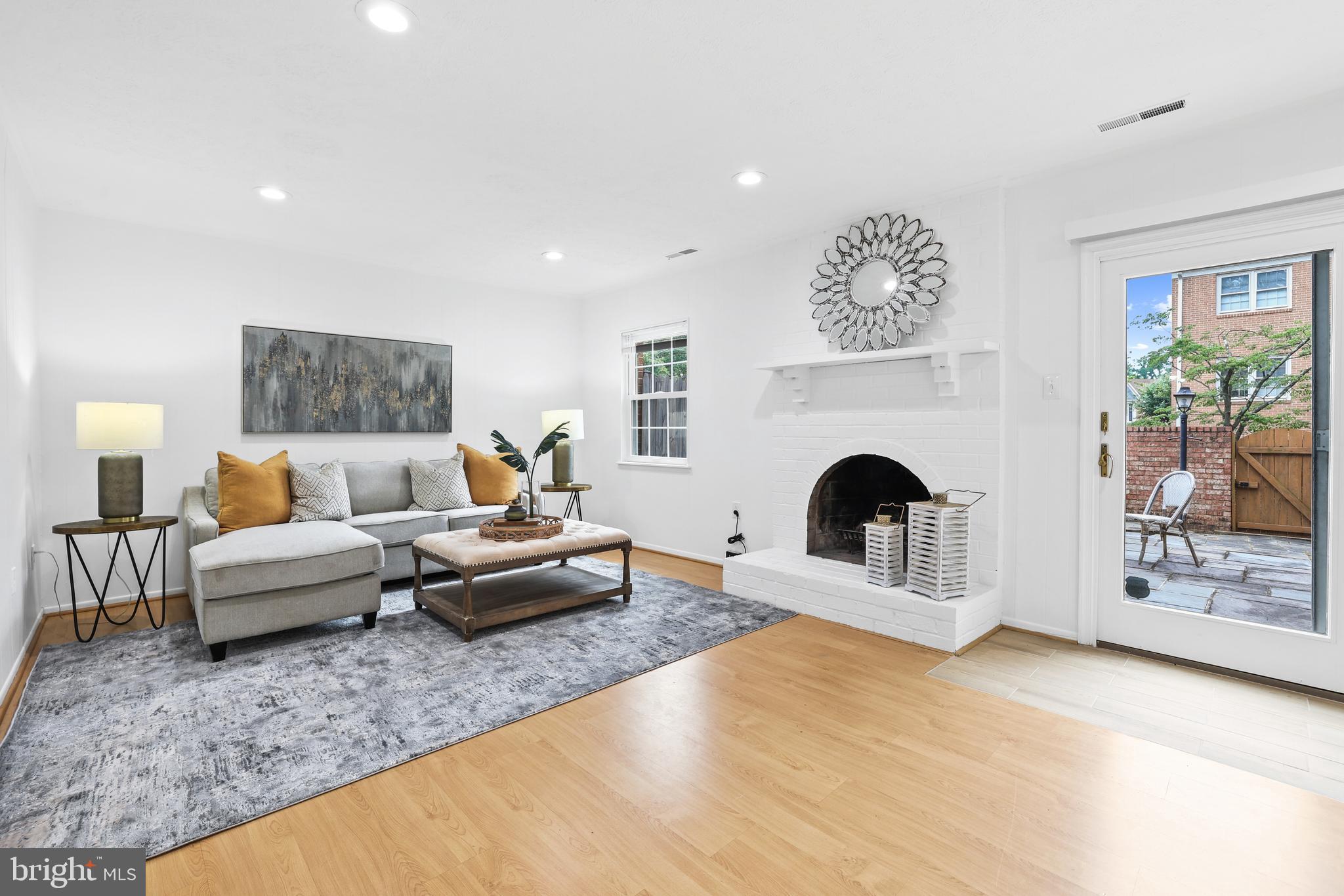 HALLCREST HEIGHTS - Residential