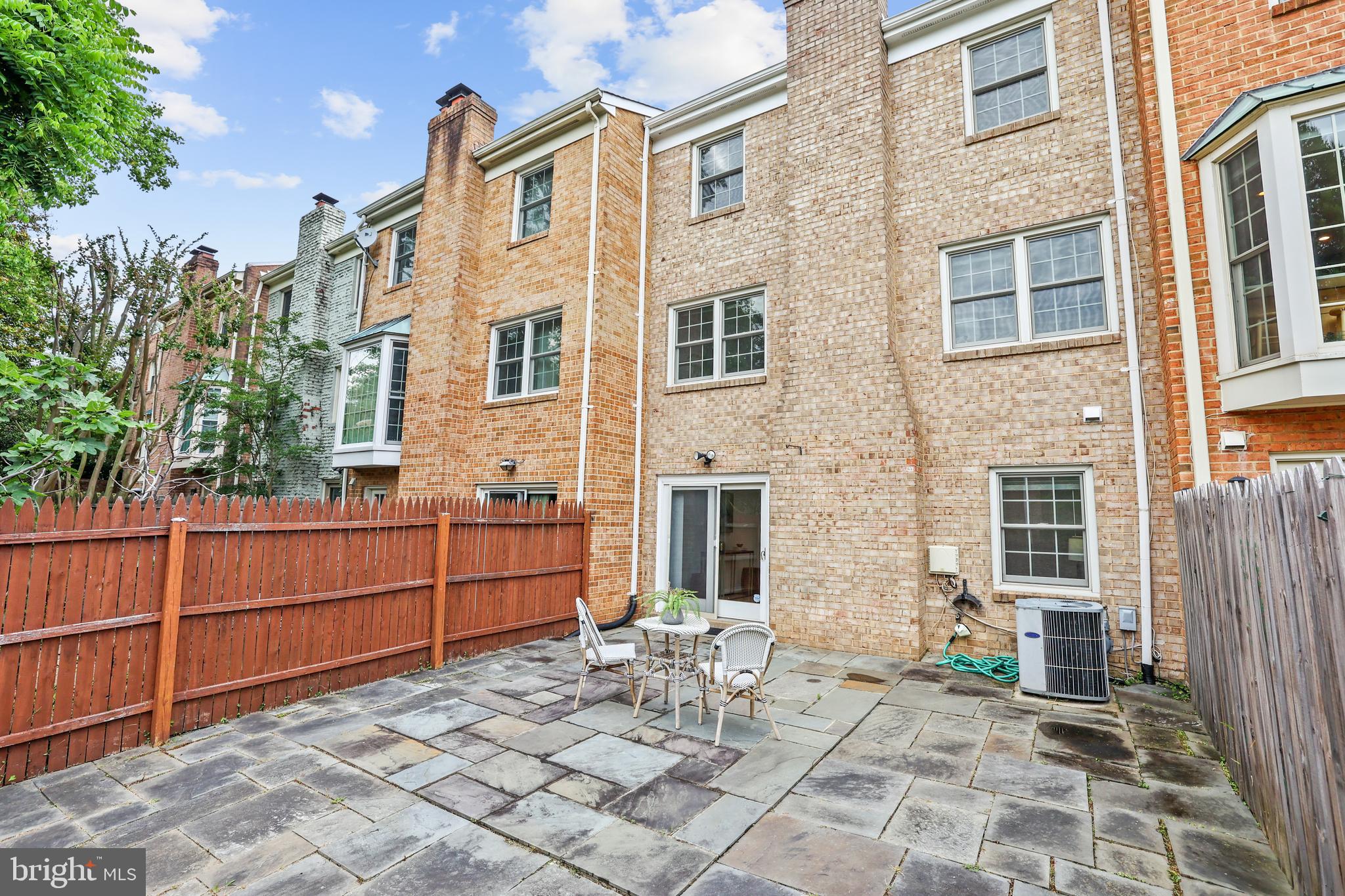 HALLCREST HEIGHTS - Residential