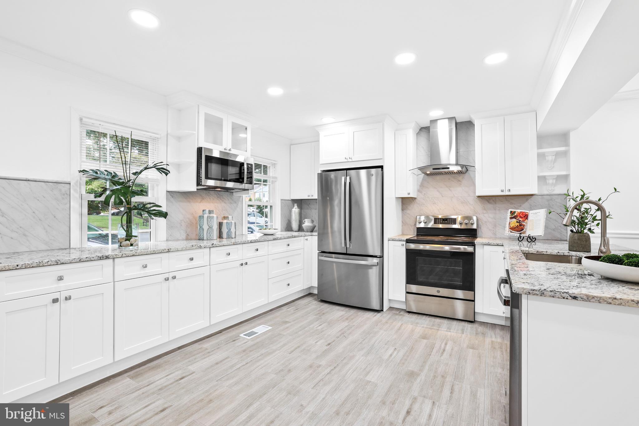 HALLCREST HEIGHTS - Residential