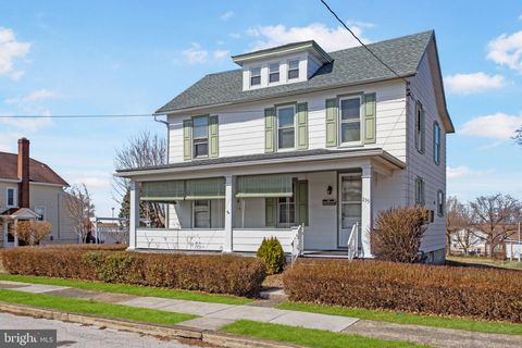235 RIDGE AVENUE MC SHERRYSTOWN PA 17344