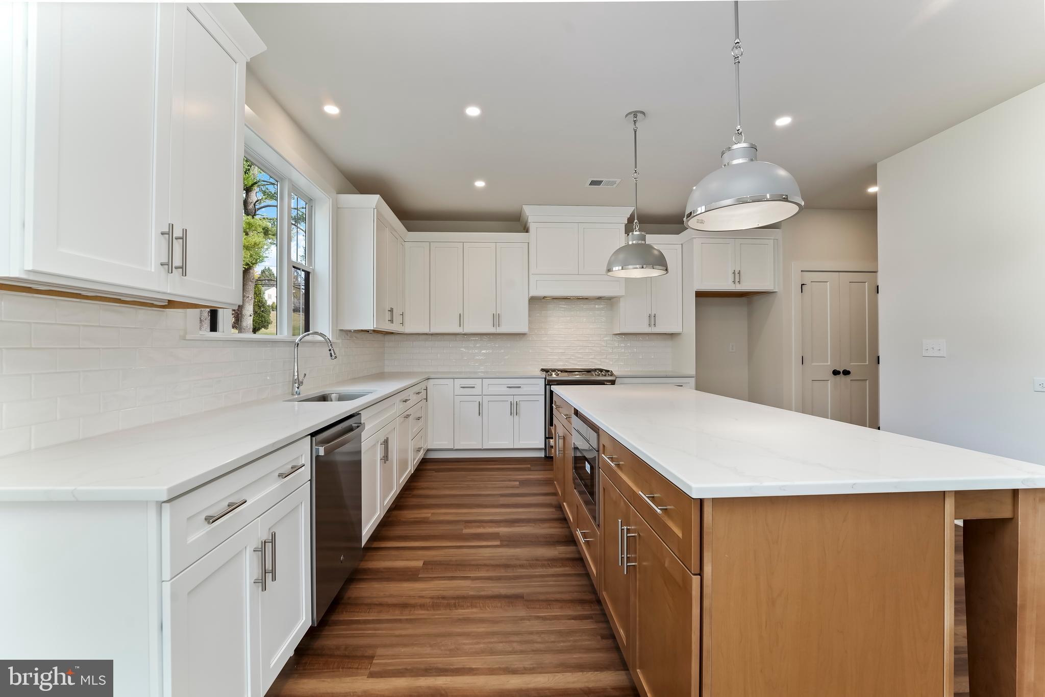 SAWMILL COURT - Residential