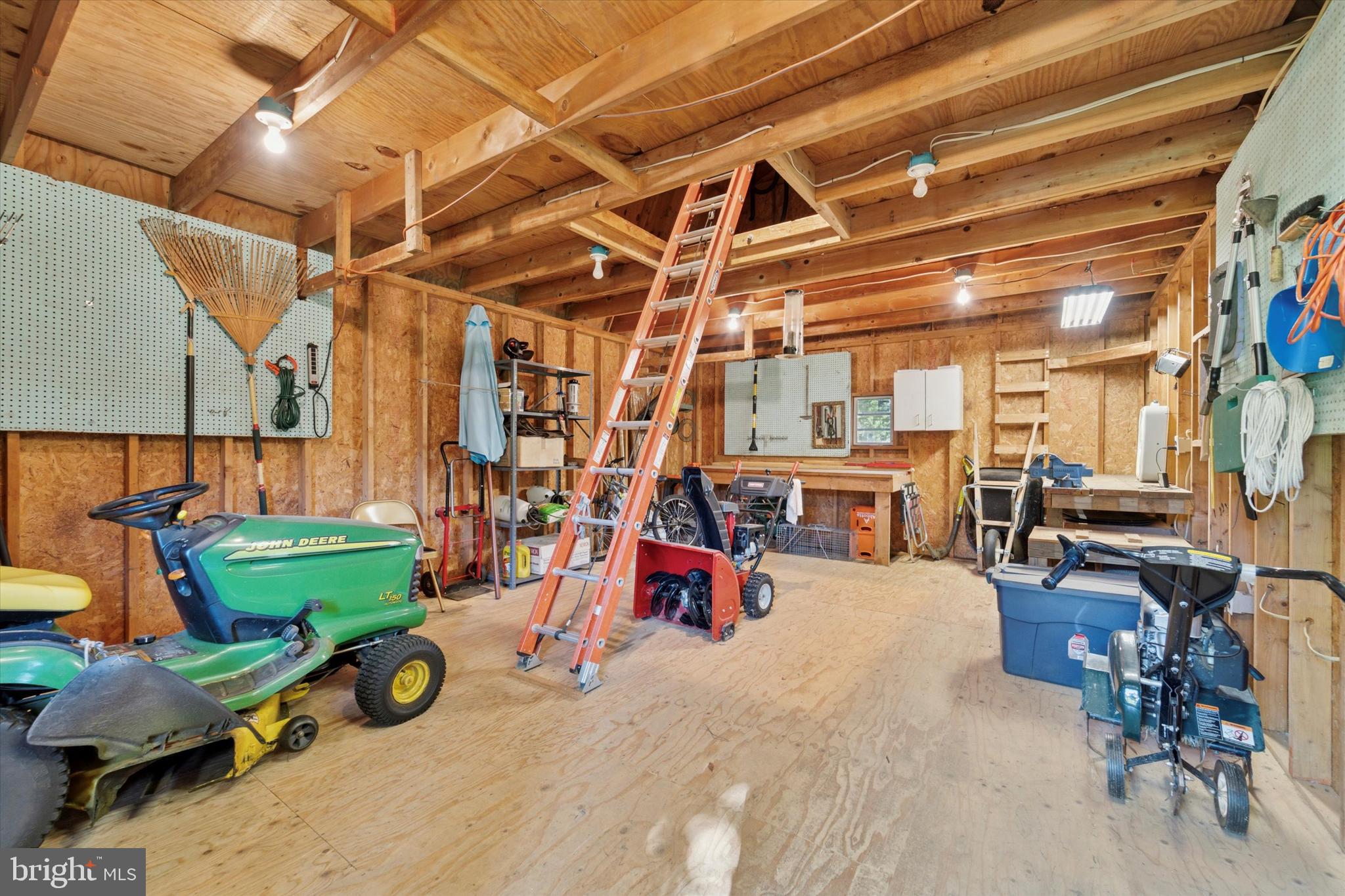 LYNNWOOD - Residential