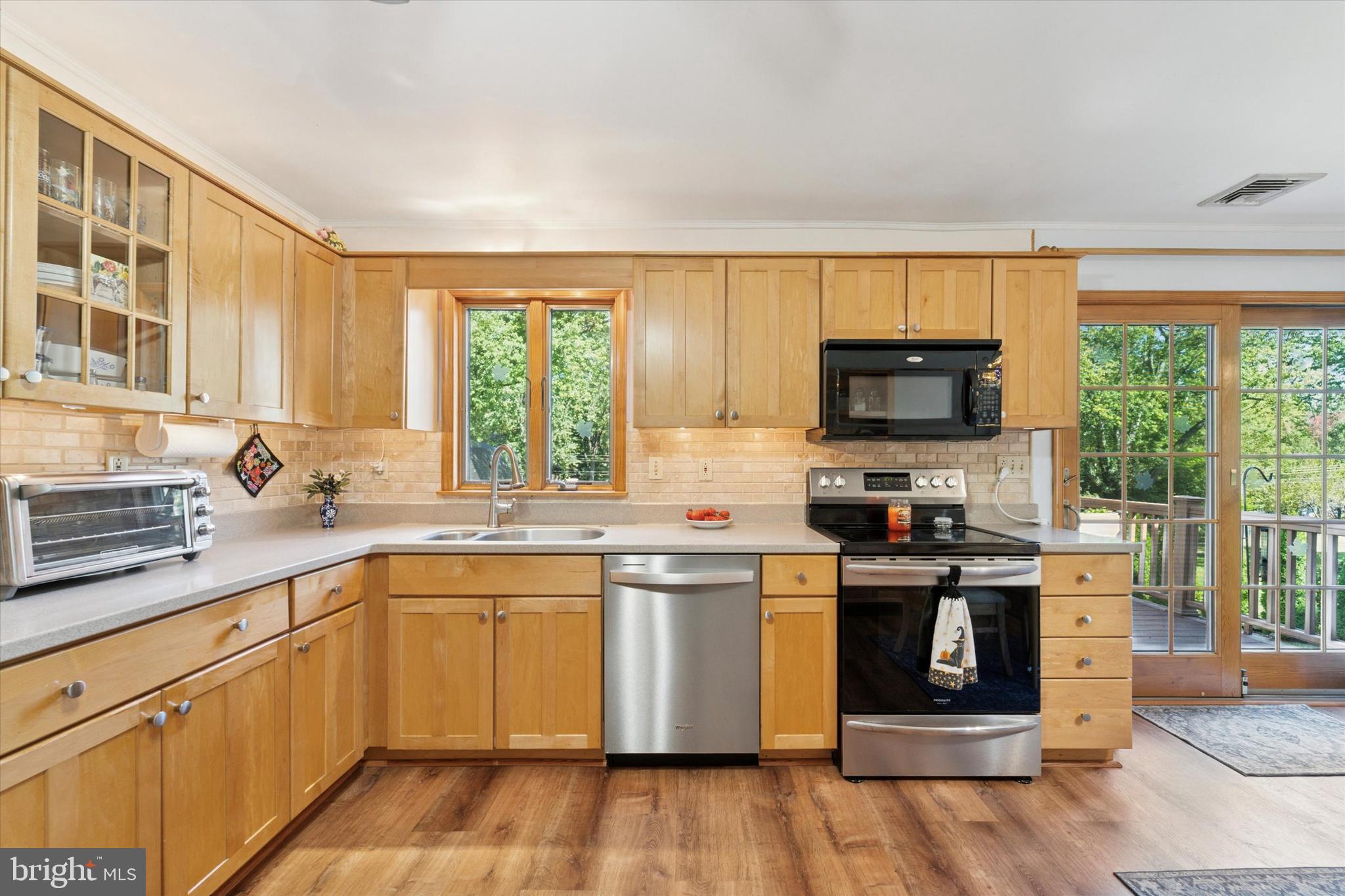 LYNNWOOD - Residential