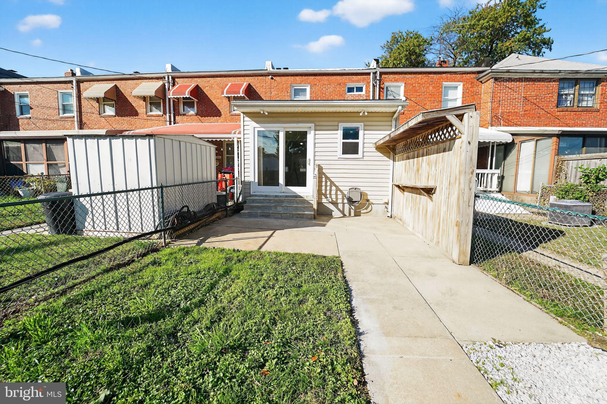 SOUTHBROOK - Residential