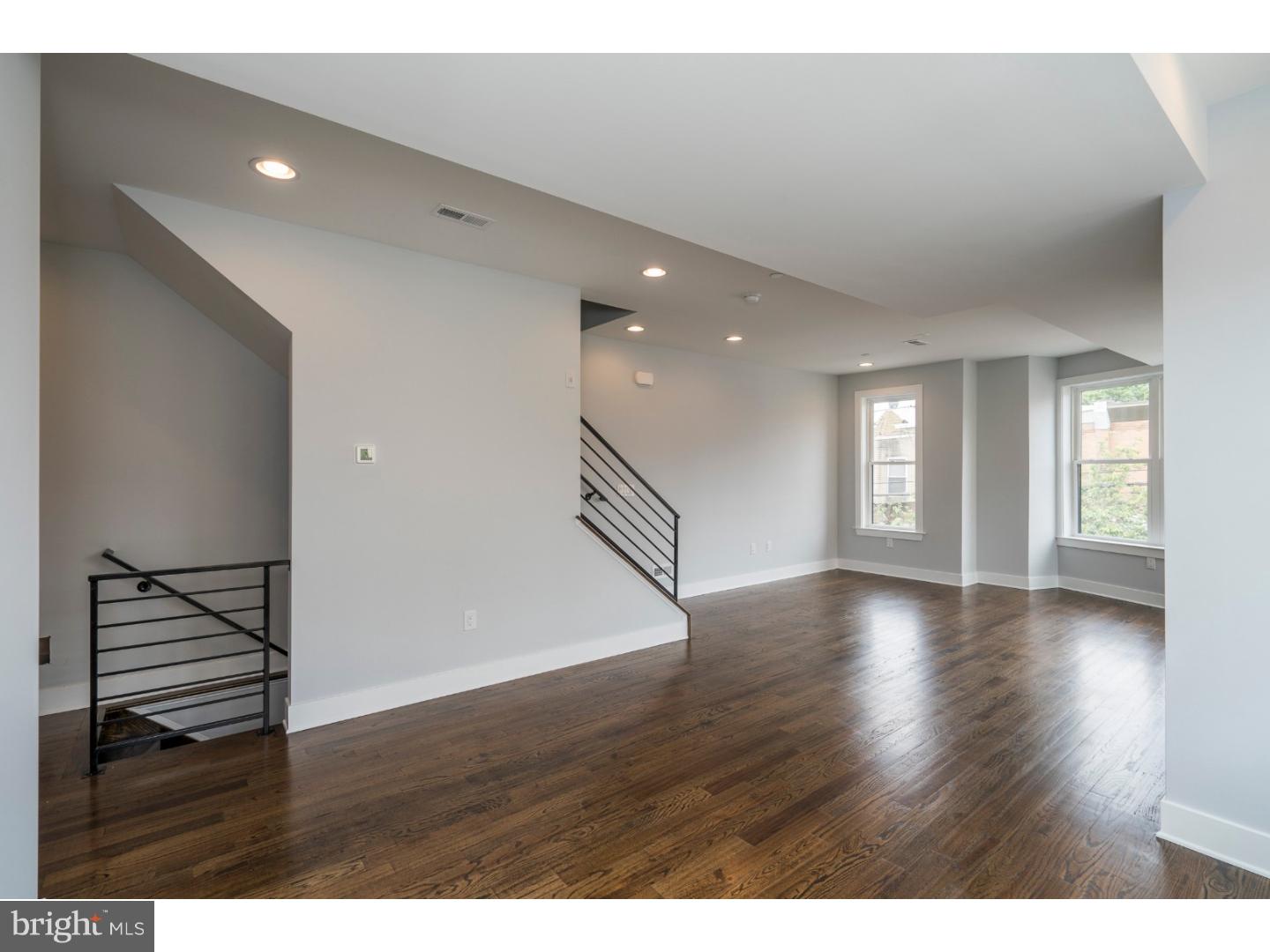 POINT BREEZE - Residential