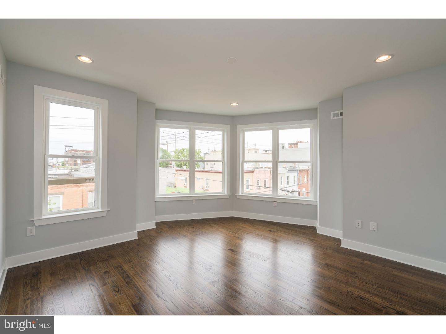 POINT BREEZE - Residential