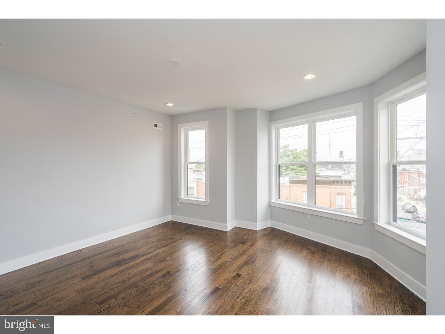 POINT BREEZE - Residential