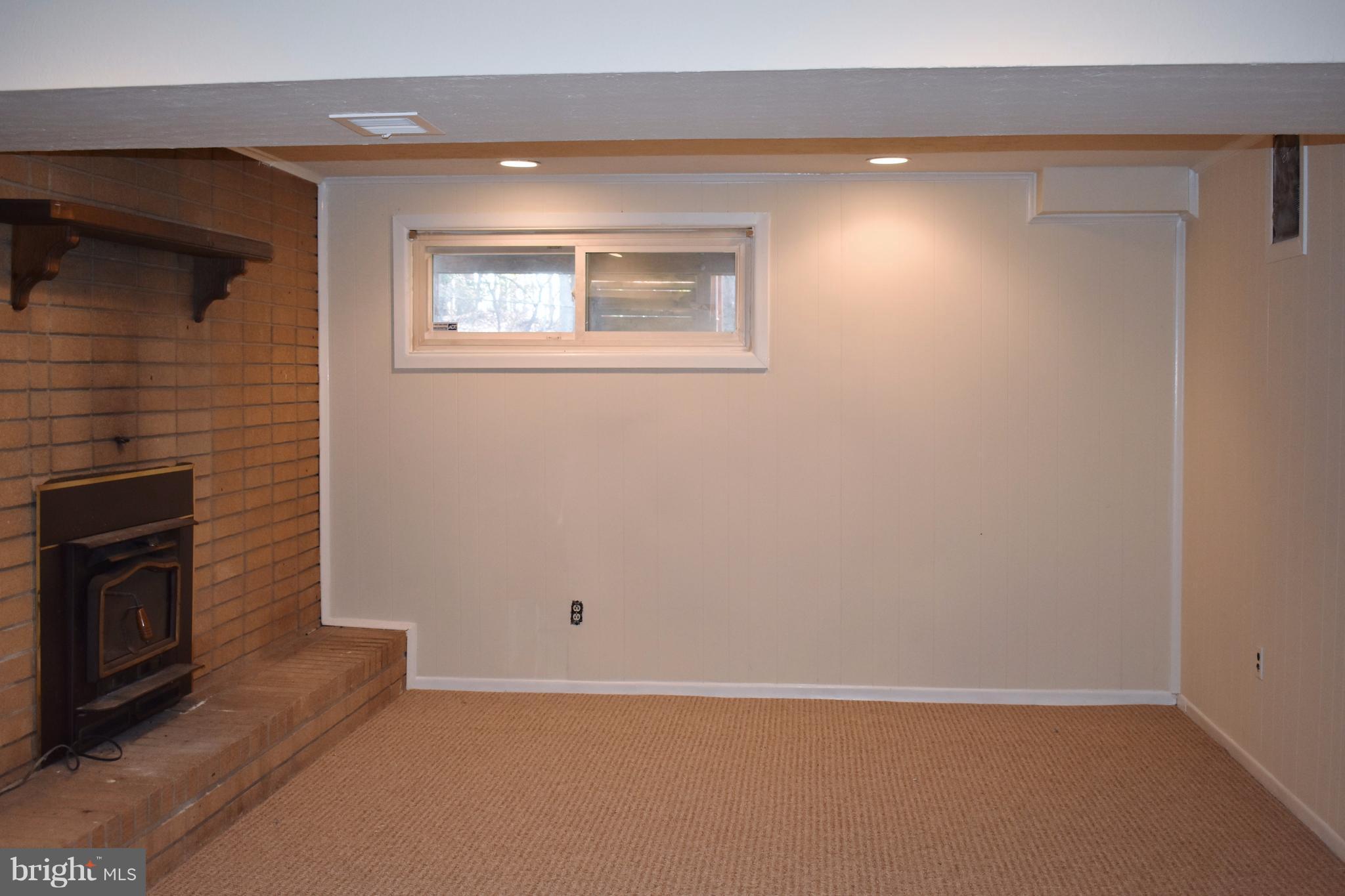 PINE PLAINS - Residential Lease