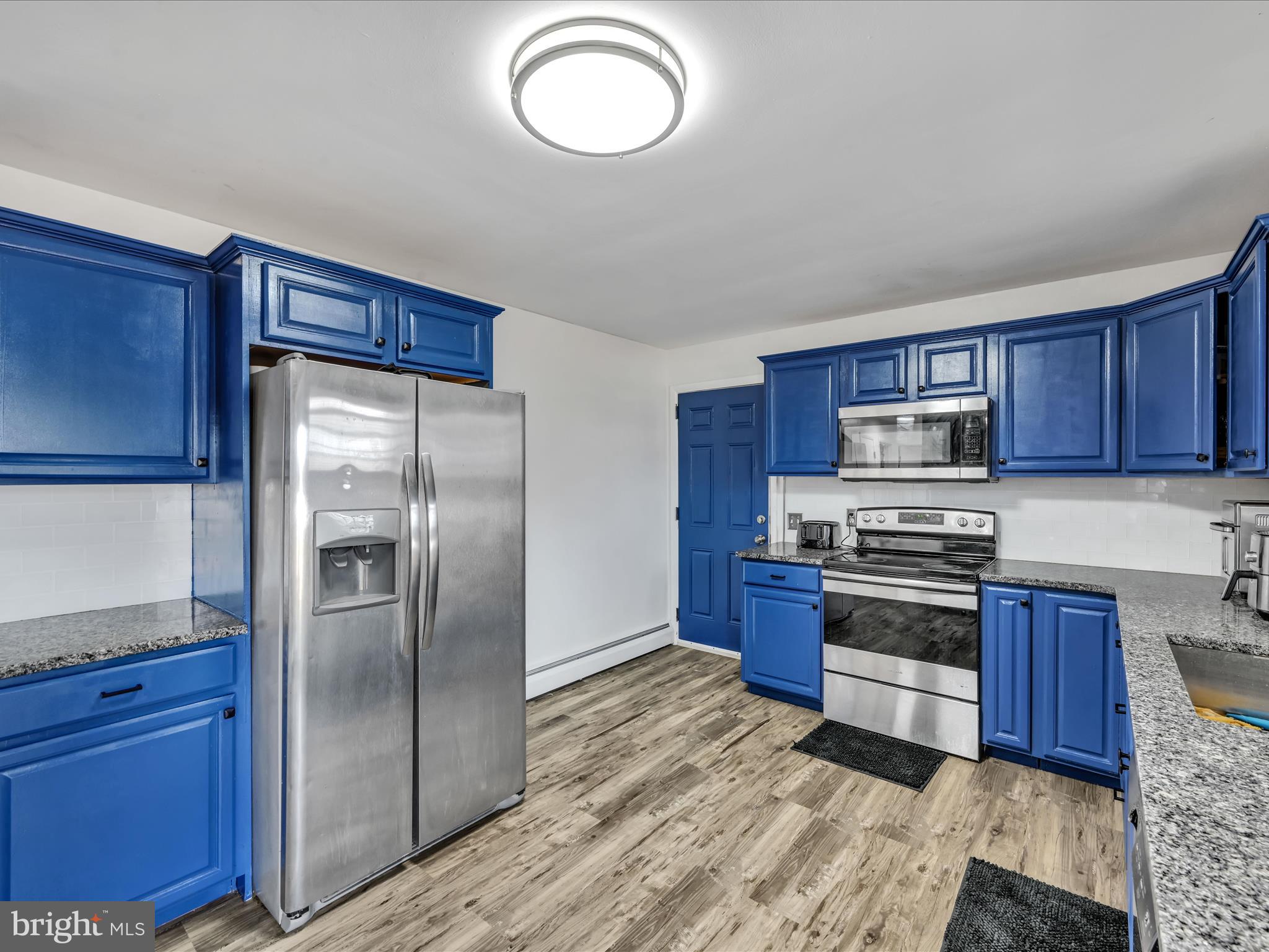 LIONS LAKE NORTH - Residential