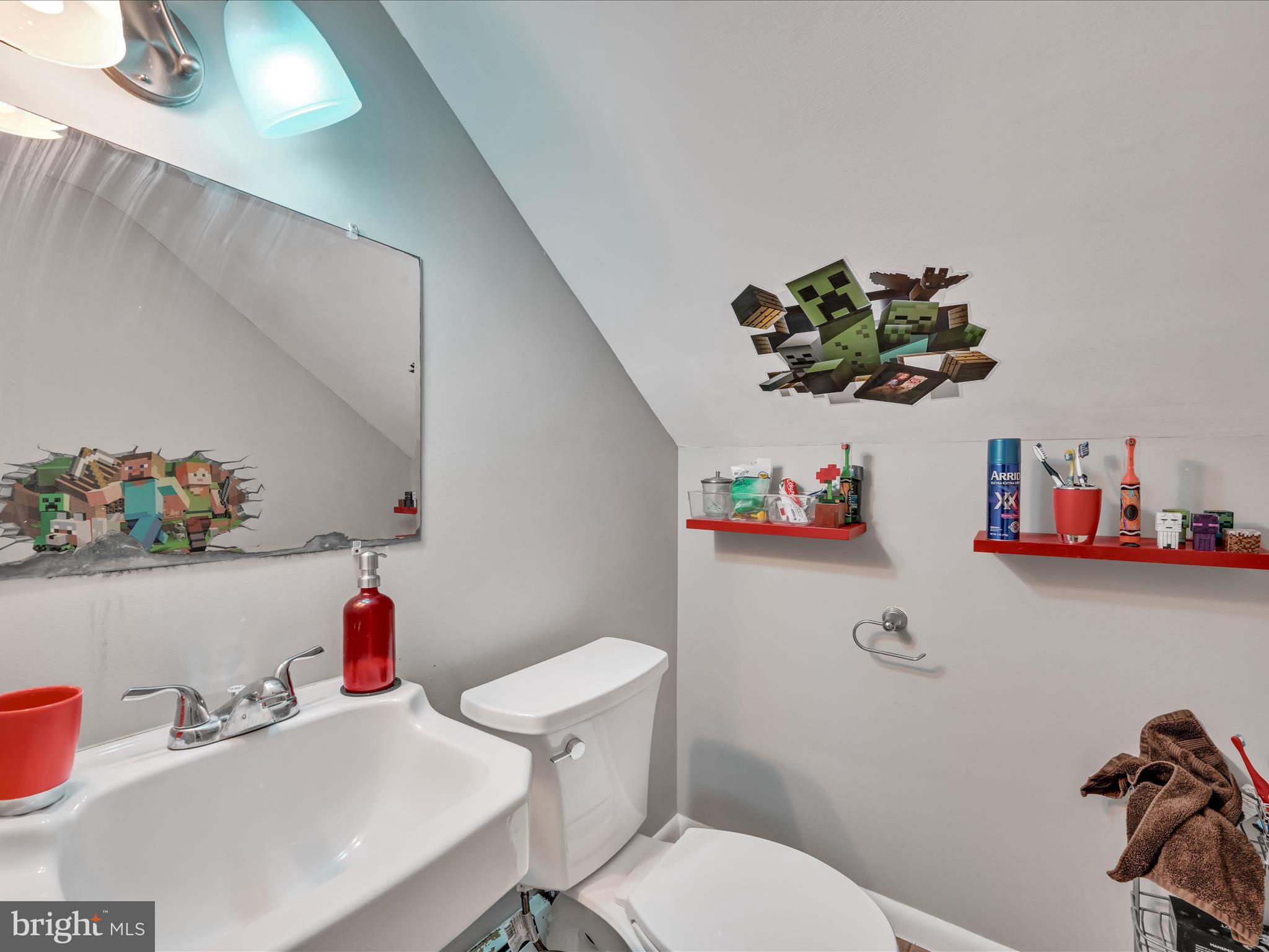 LIONS LAKE NORTH - Residential