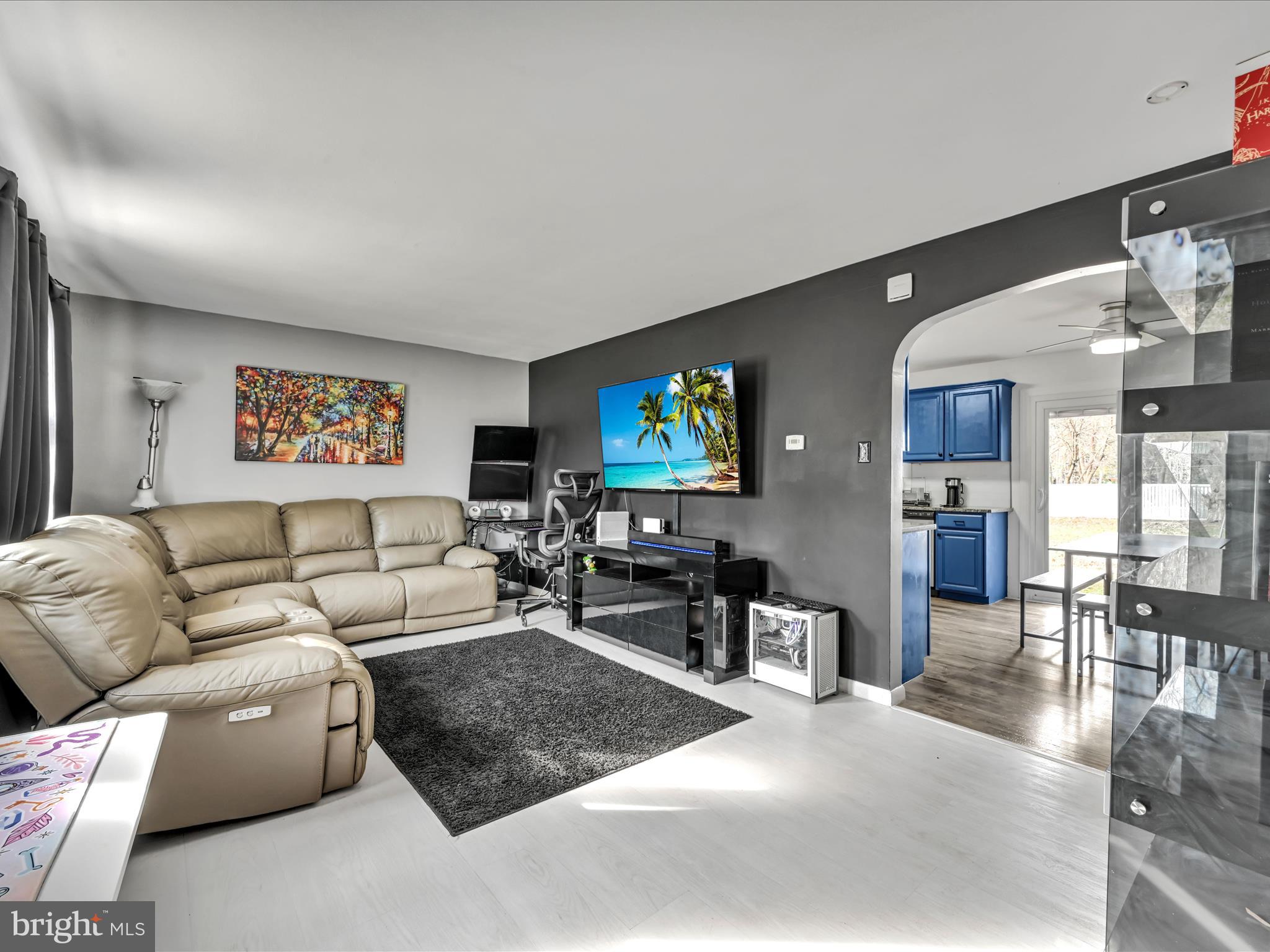 LIONS LAKE NORTH - Residential