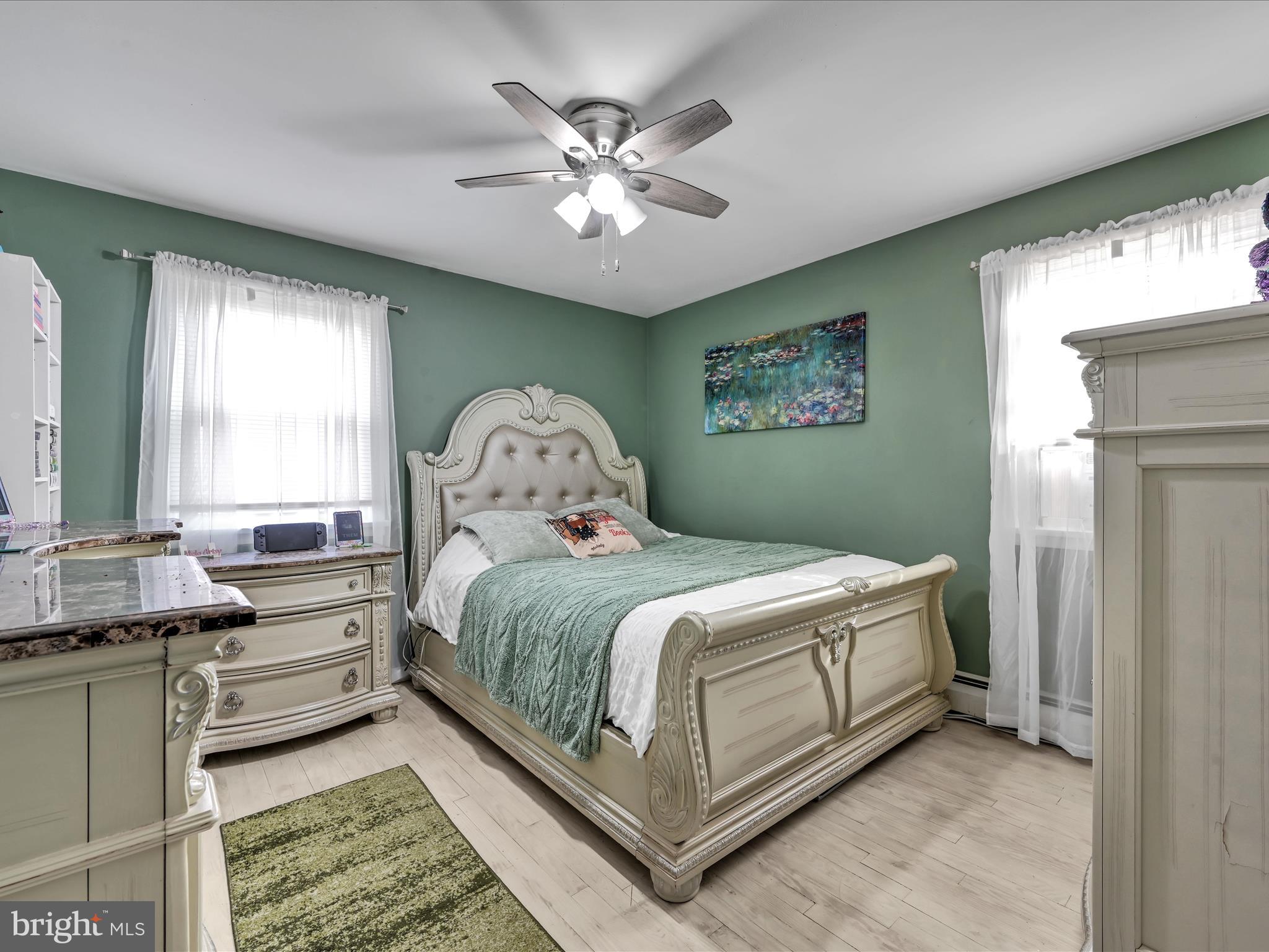 LIONS LAKE NORTH - Residential