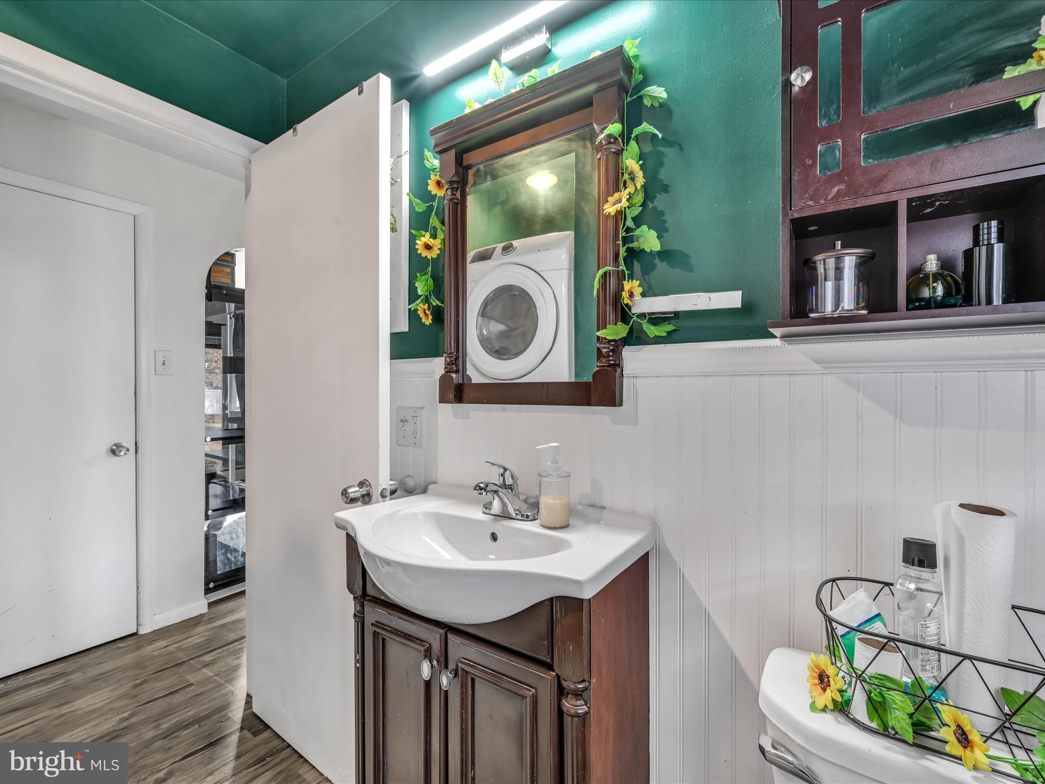 LIONS LAKE NORTH - Residential