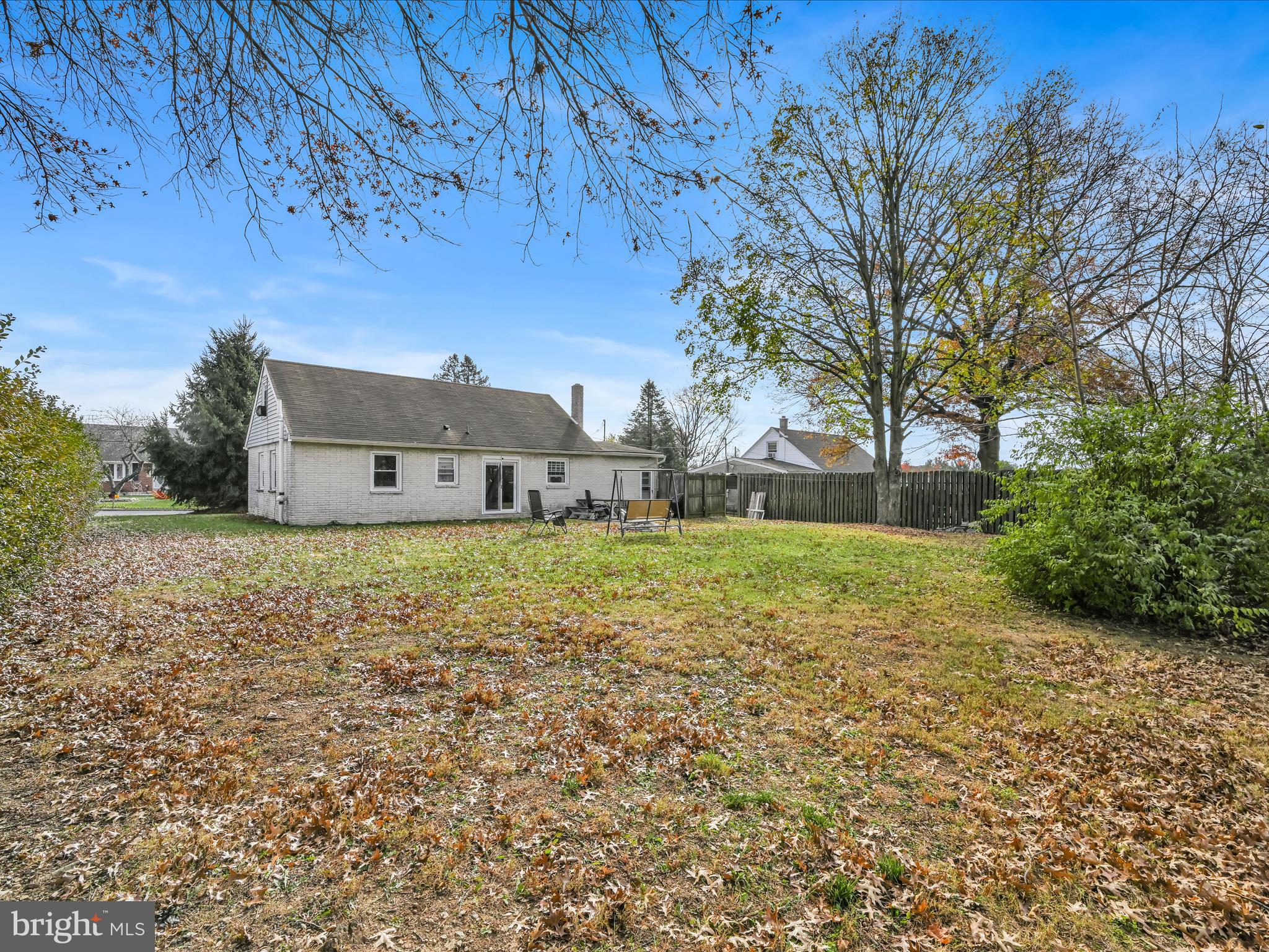 LIONS LAKE NORTH - Residential