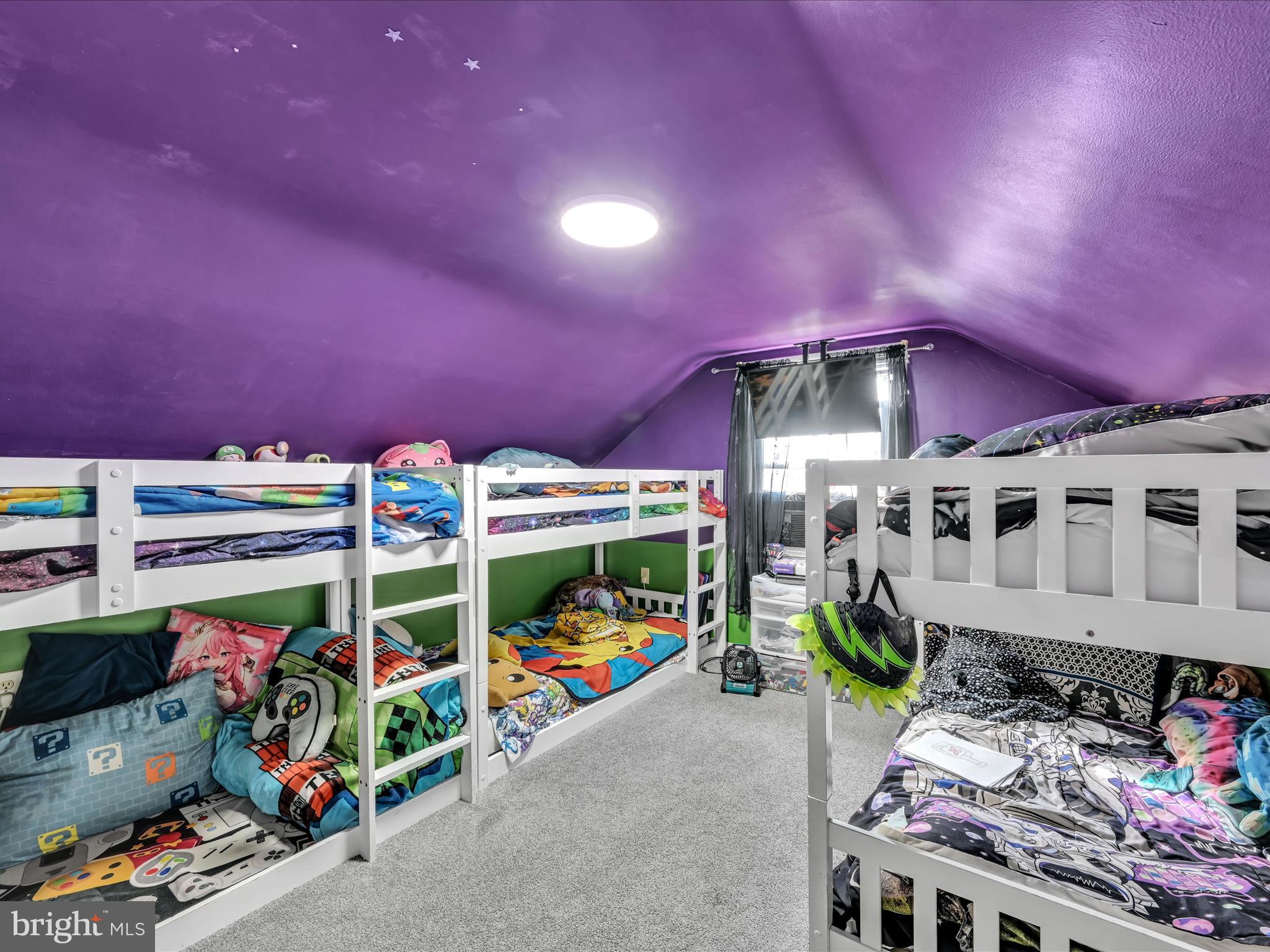 LIONS LAKE NORTH - Residential