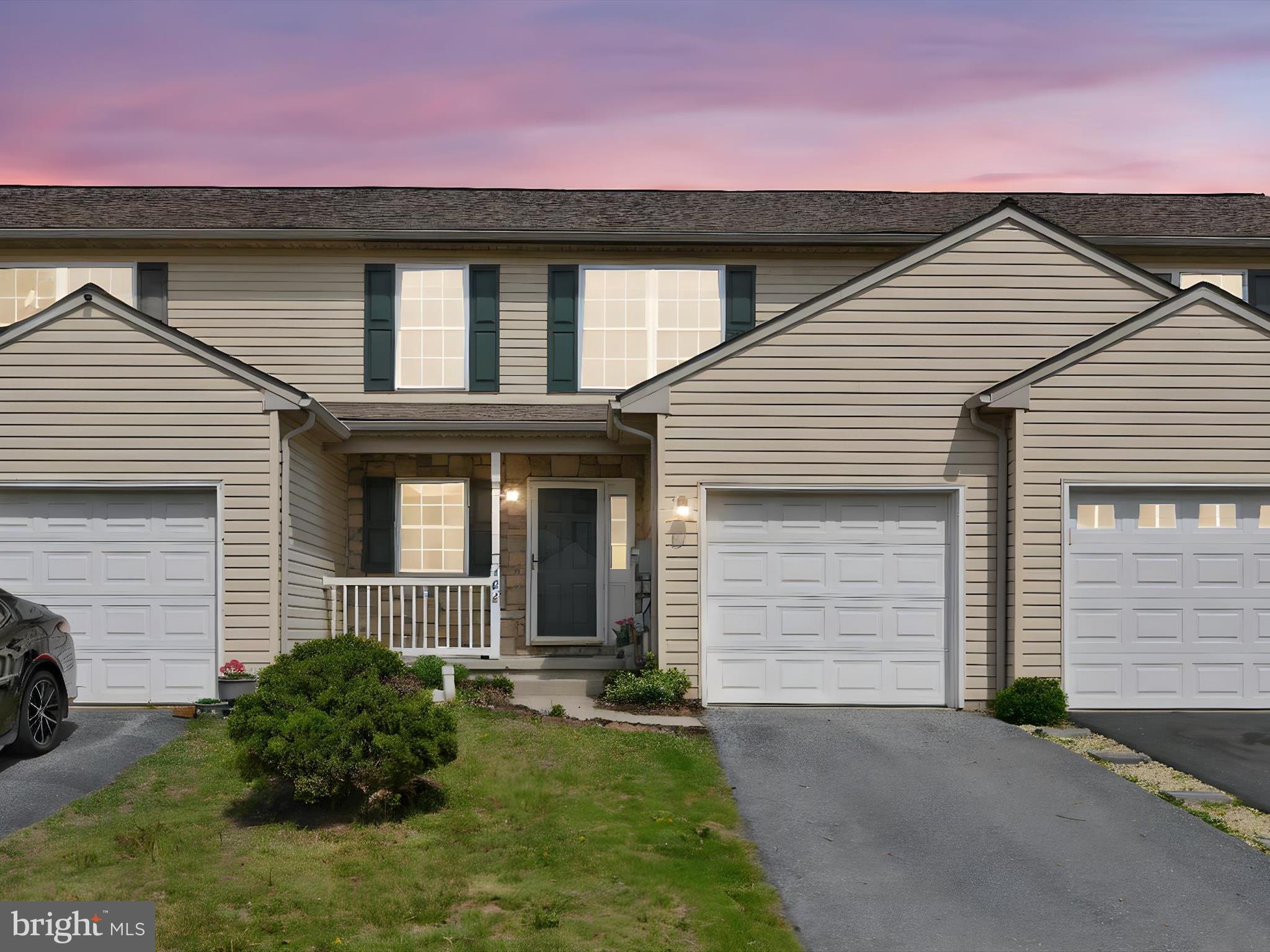 STERLING PLACE - Residential