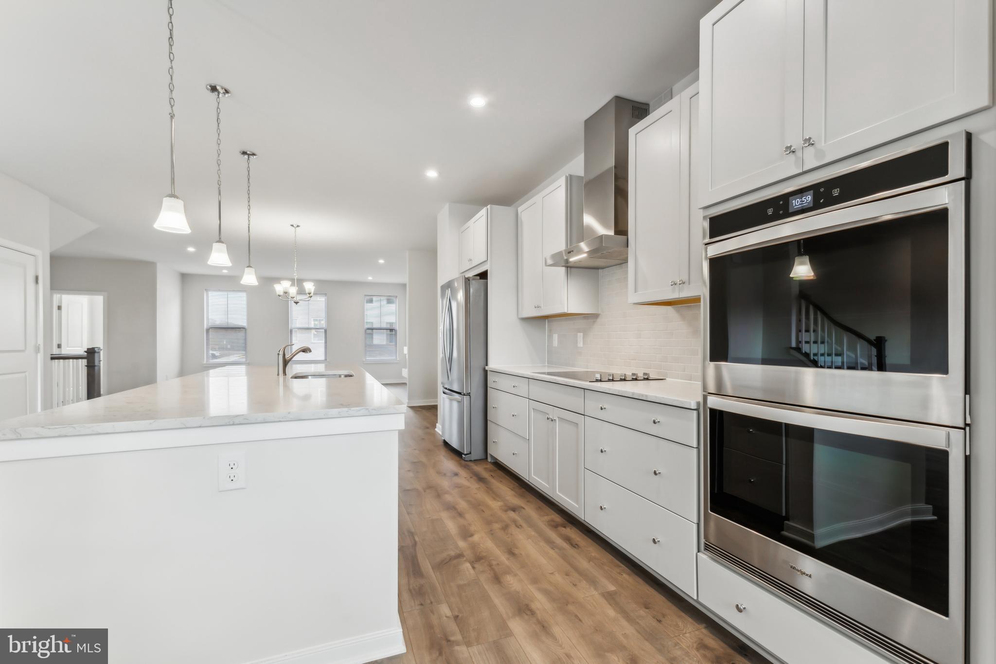 TOWNS AT CARTERS GROVE - Residential