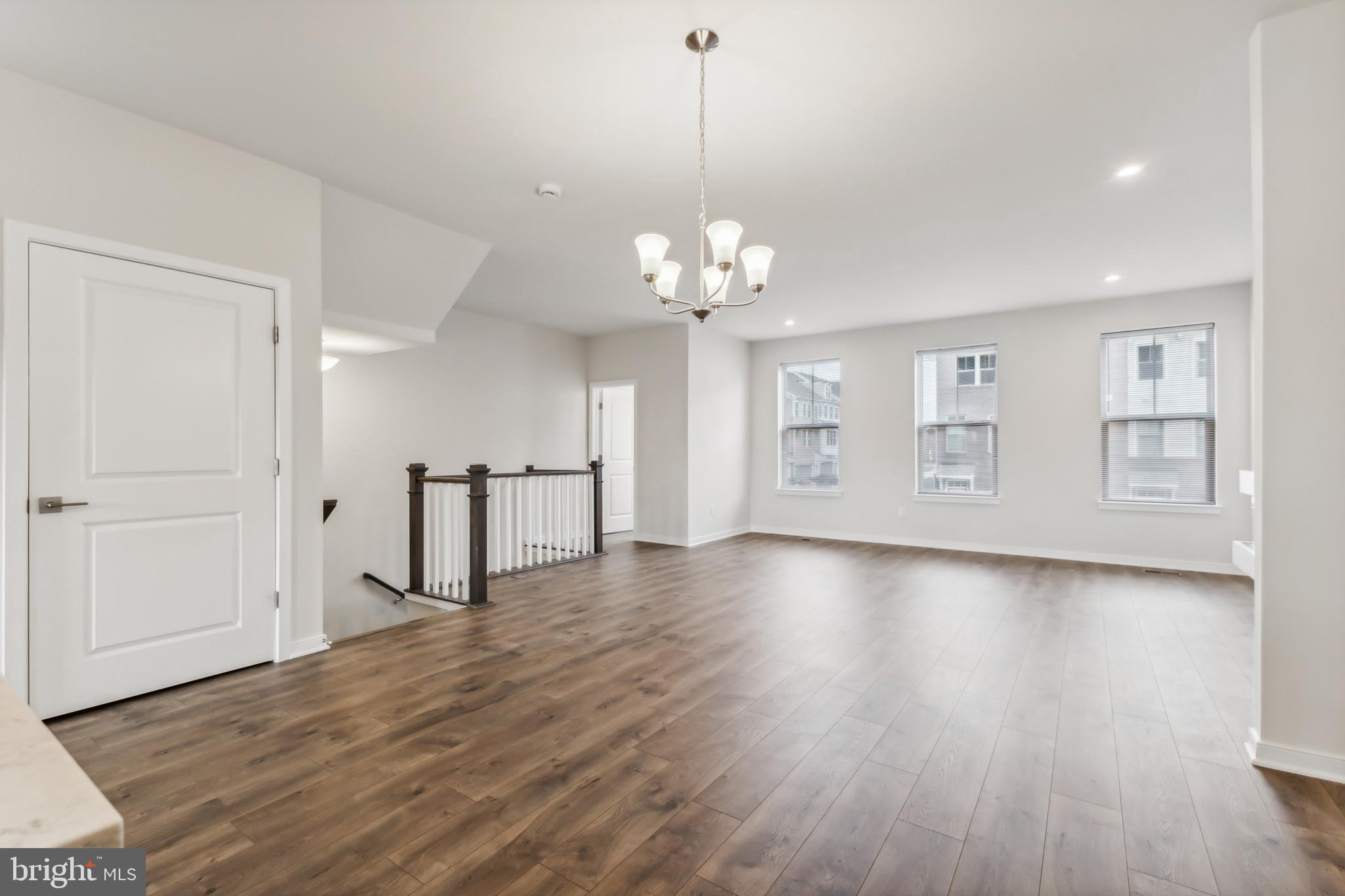 TOWNS AT CARTERS GROVE - Residential