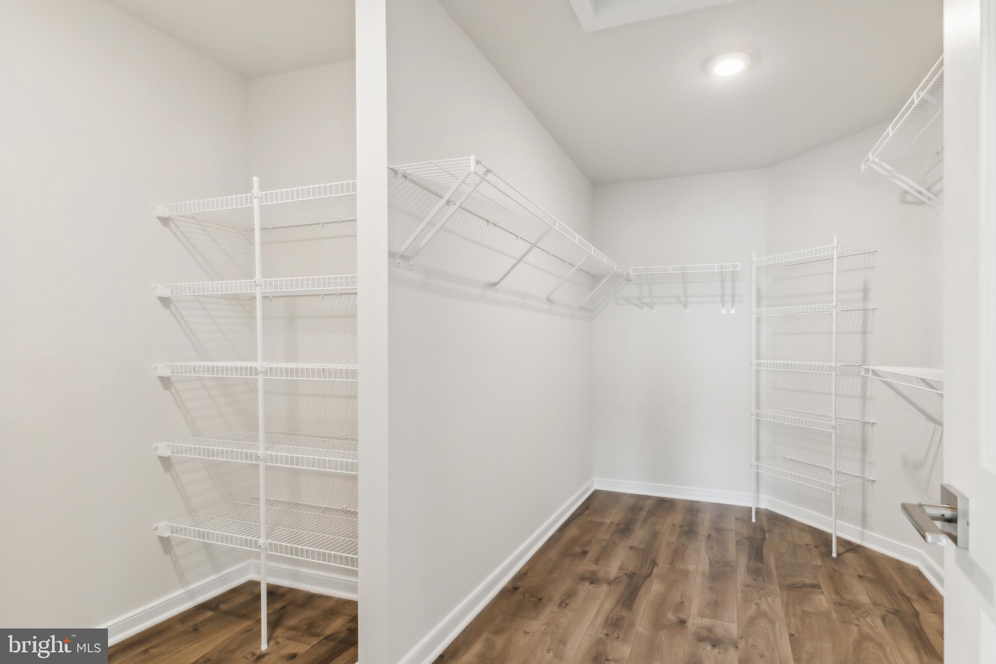 TOWNS AT CARTERS GROVE - Residential