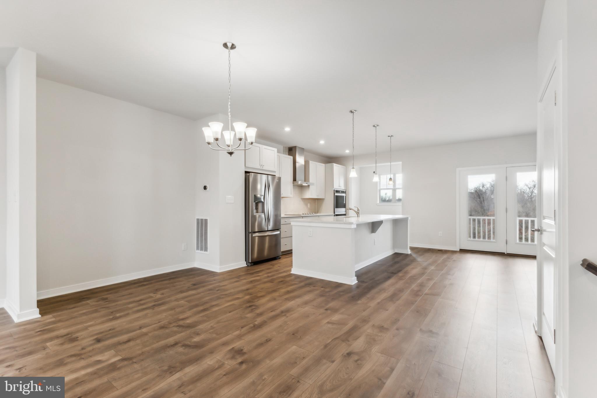 TOWNS AT CARTERS GROVE - Residential