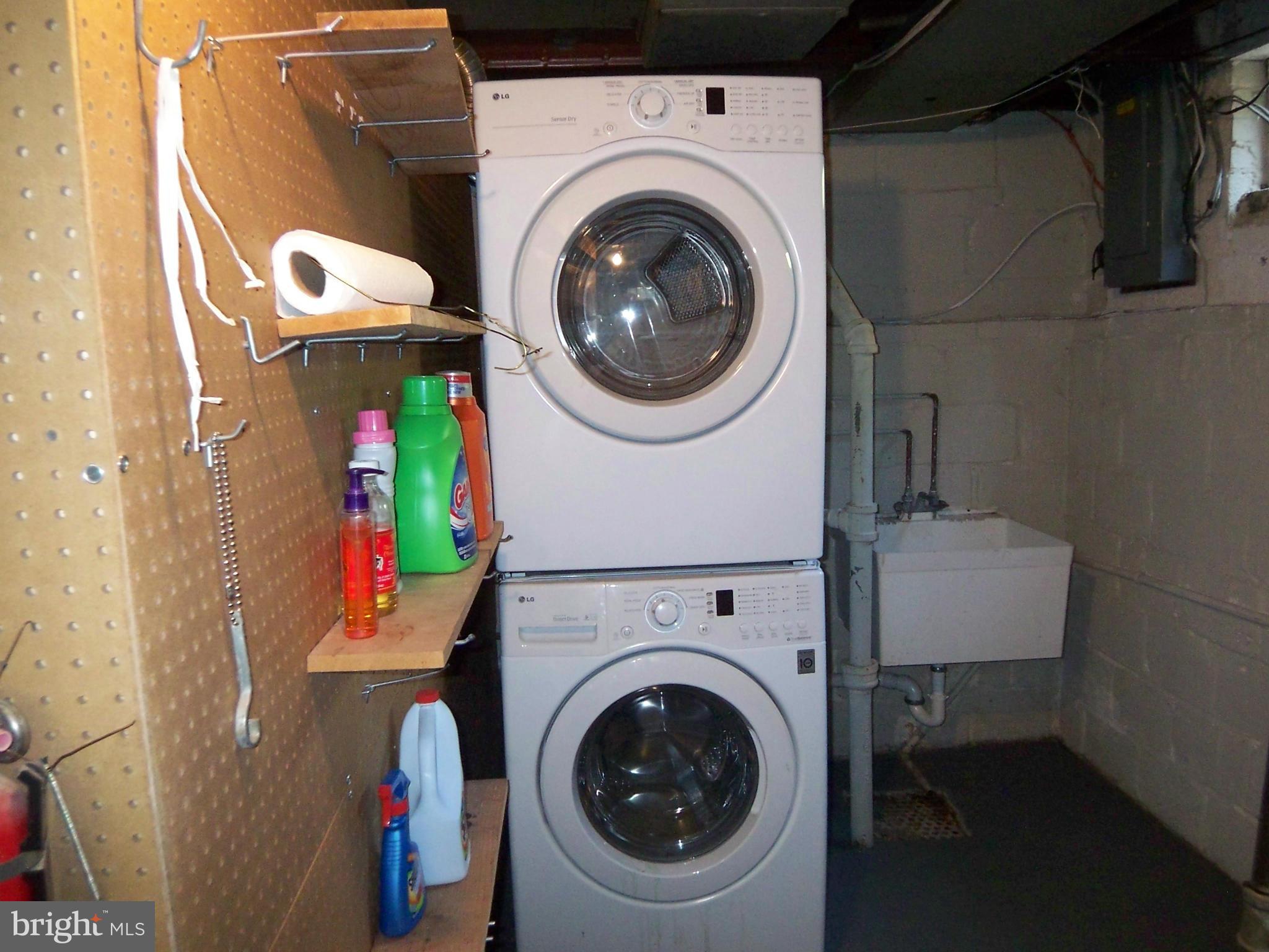 WESTOVER - Residential Lease