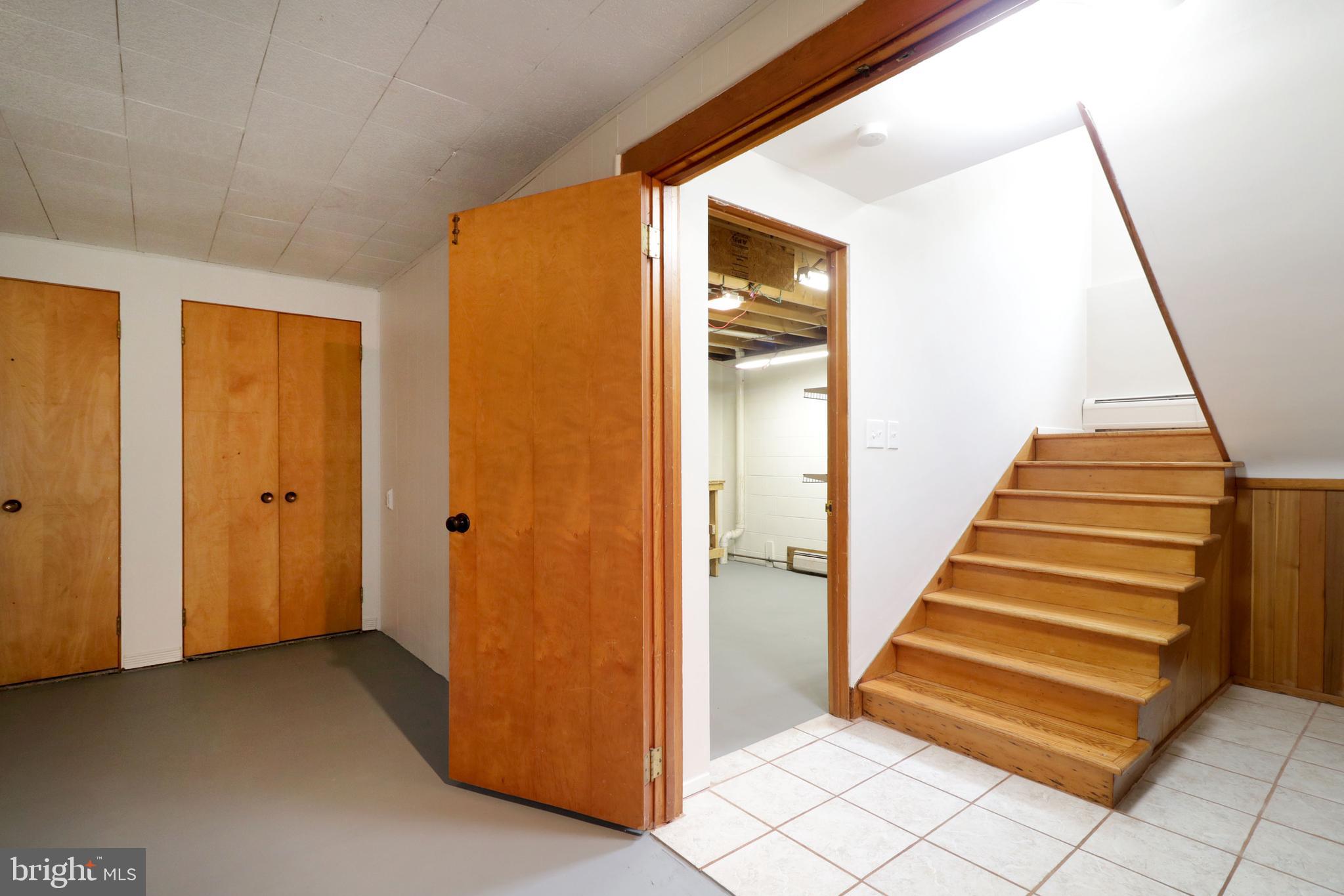 HOLMES-FOSTER - Residential