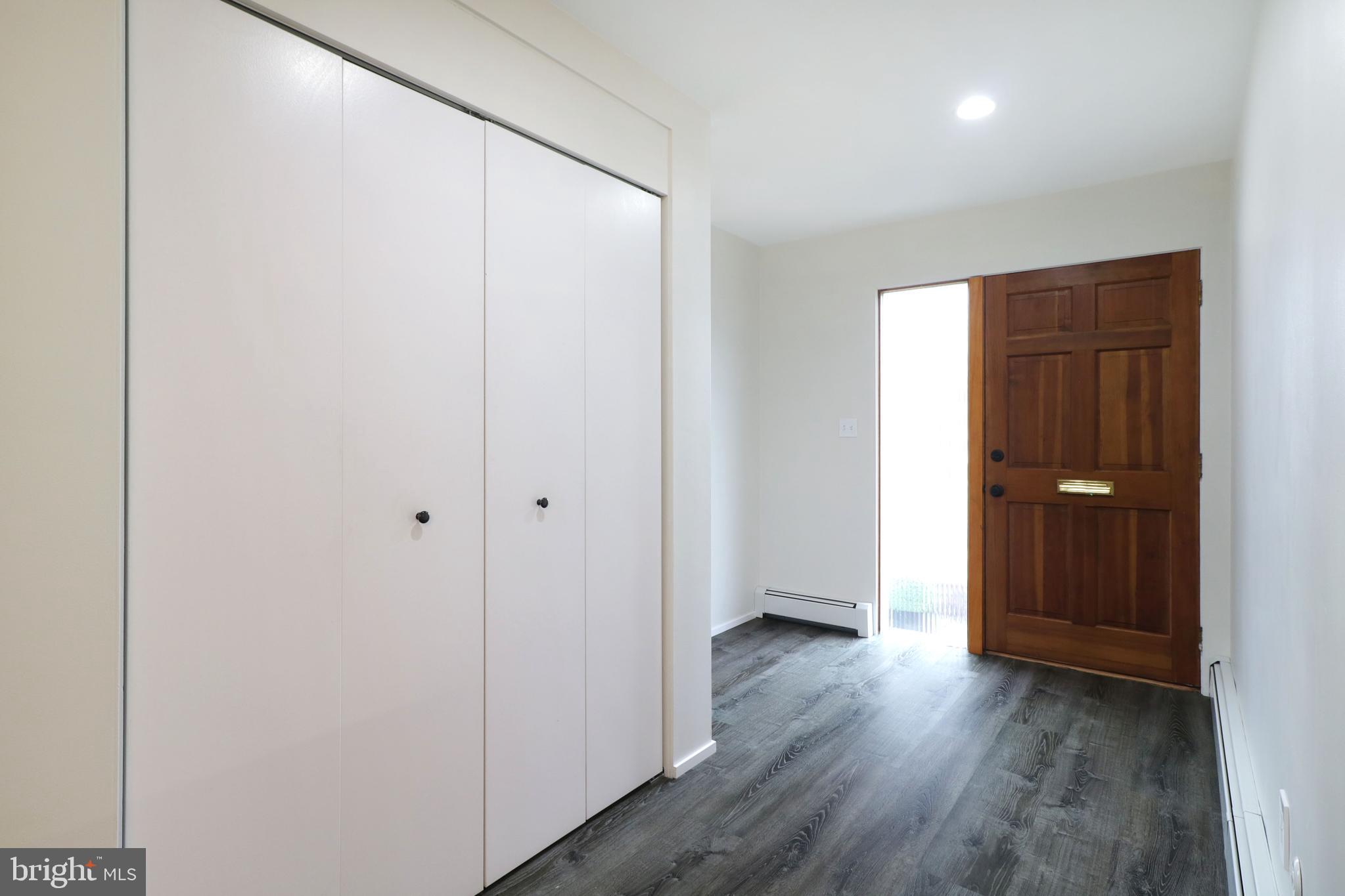 HOLMES-FOSTER - Residential