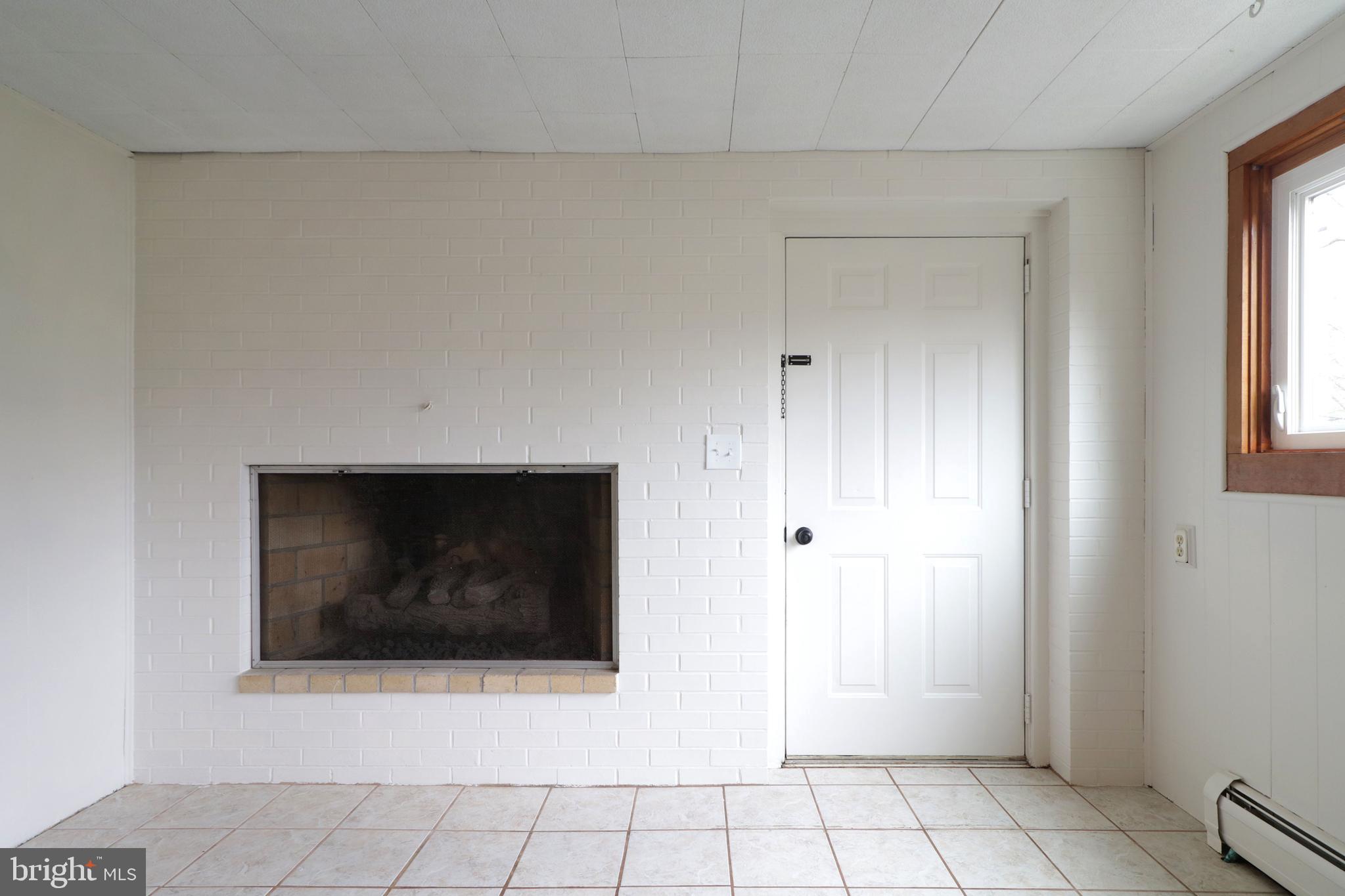 HOLMES-FOSTER - Residential