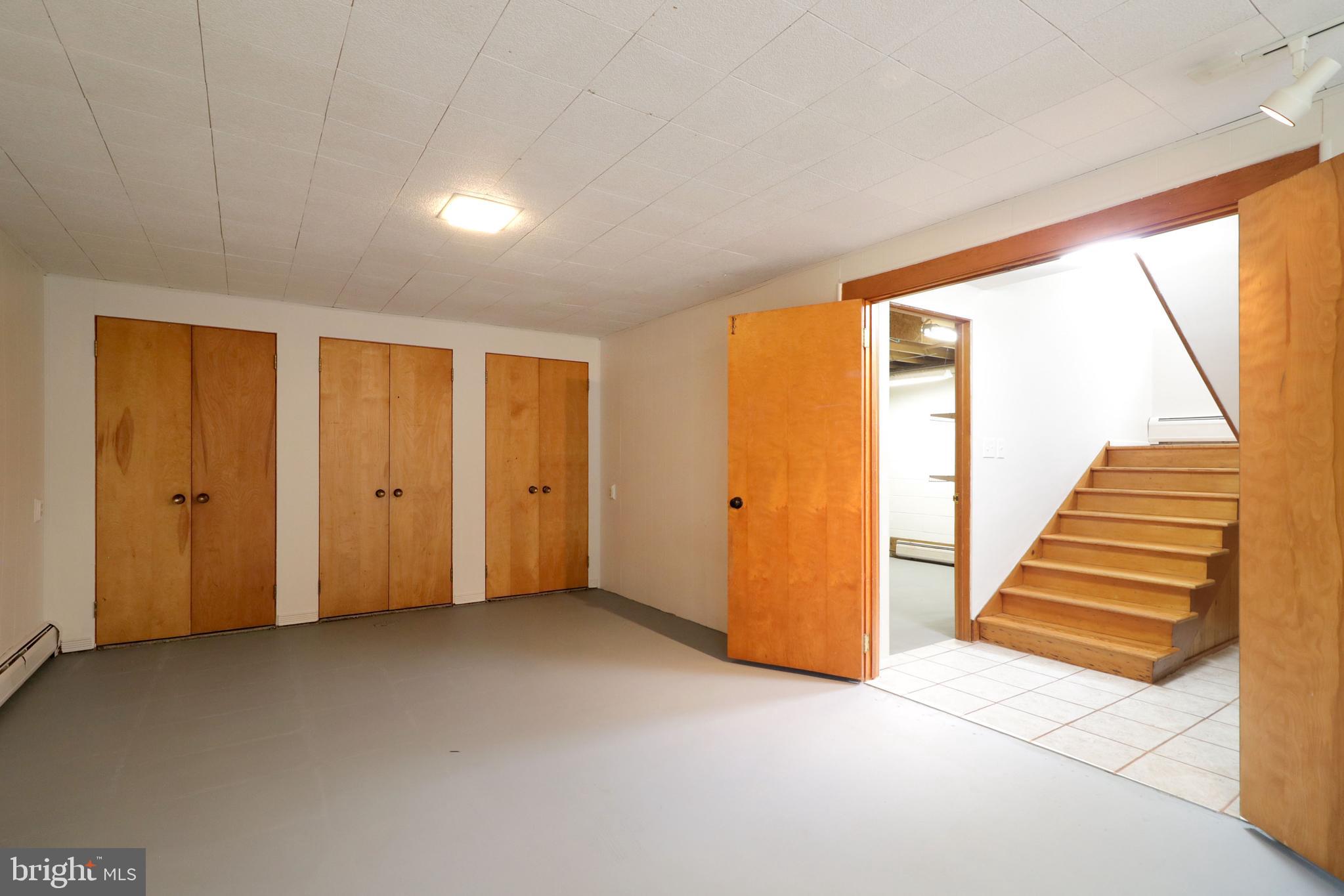 HOLMES-FOSTER - Residential