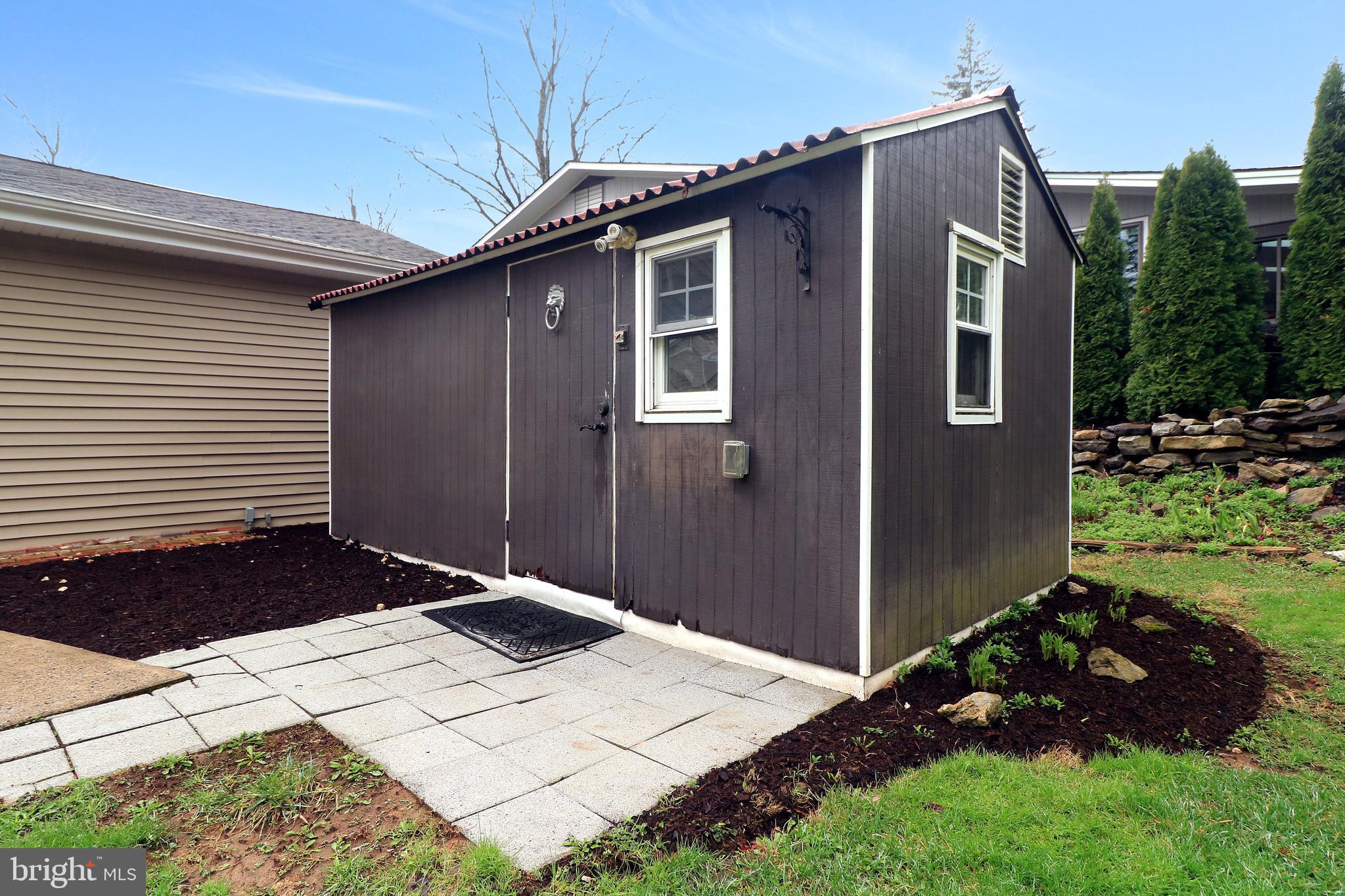 HOLMES-FOSTER - Residential