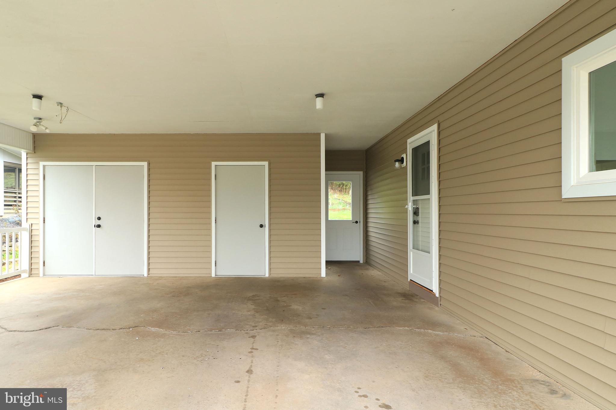 HOLMES-FOSTER - Residential