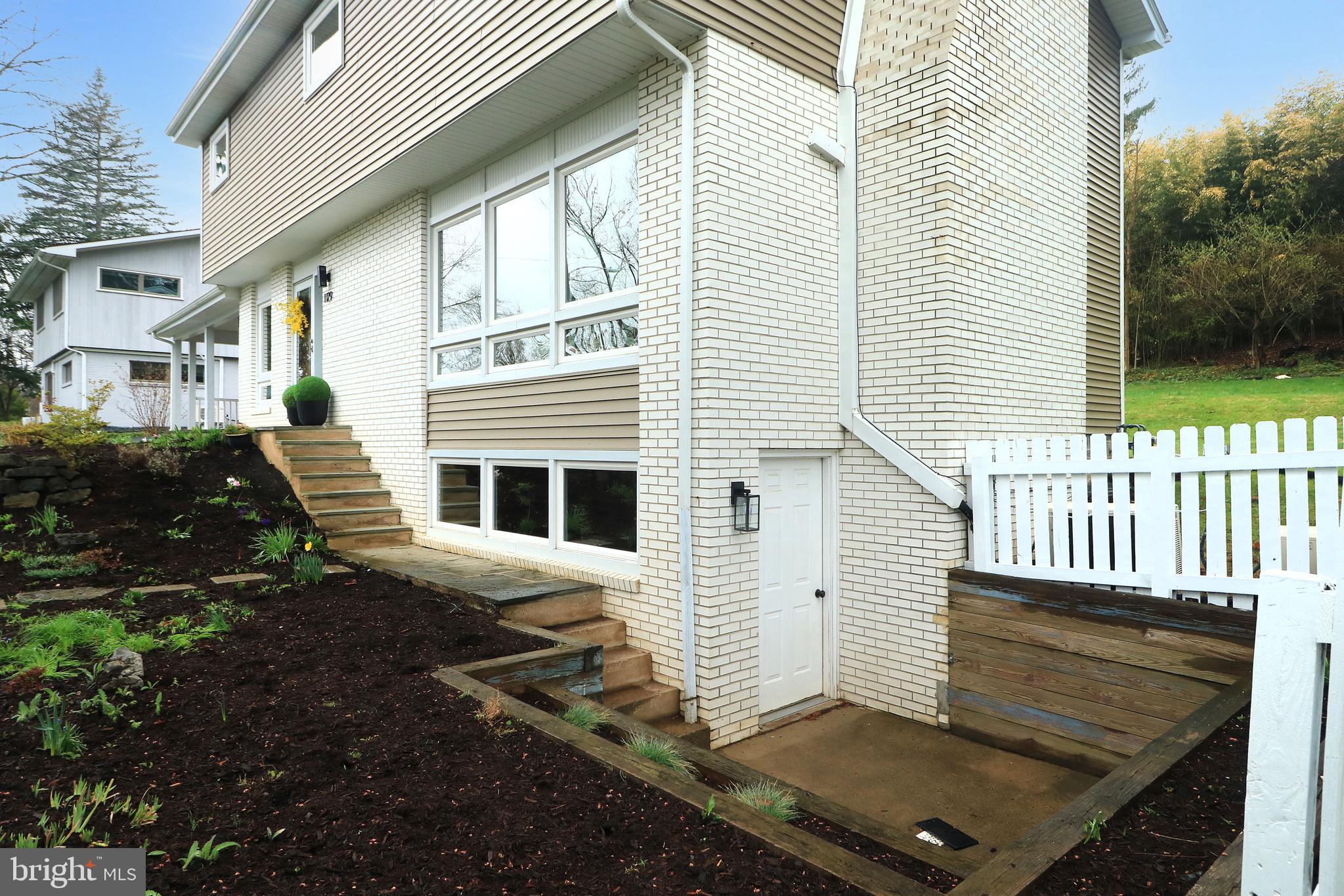 HOLMES-FOSTER - Residential