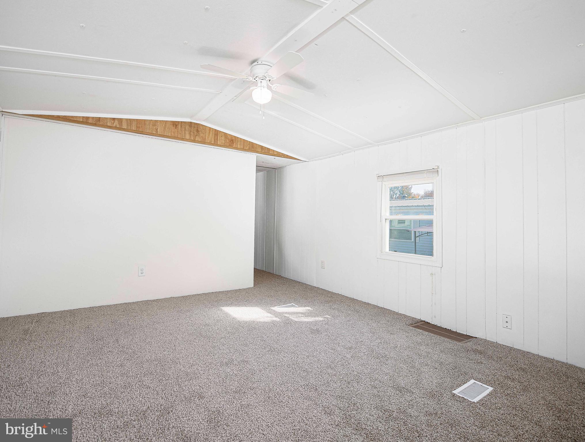 HARFORD MOBILE VILLAGE - Residential