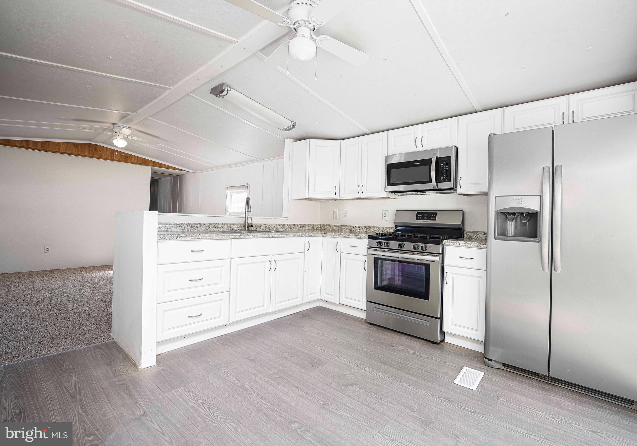 HARFORD MOBILE VILLAGE - Residential